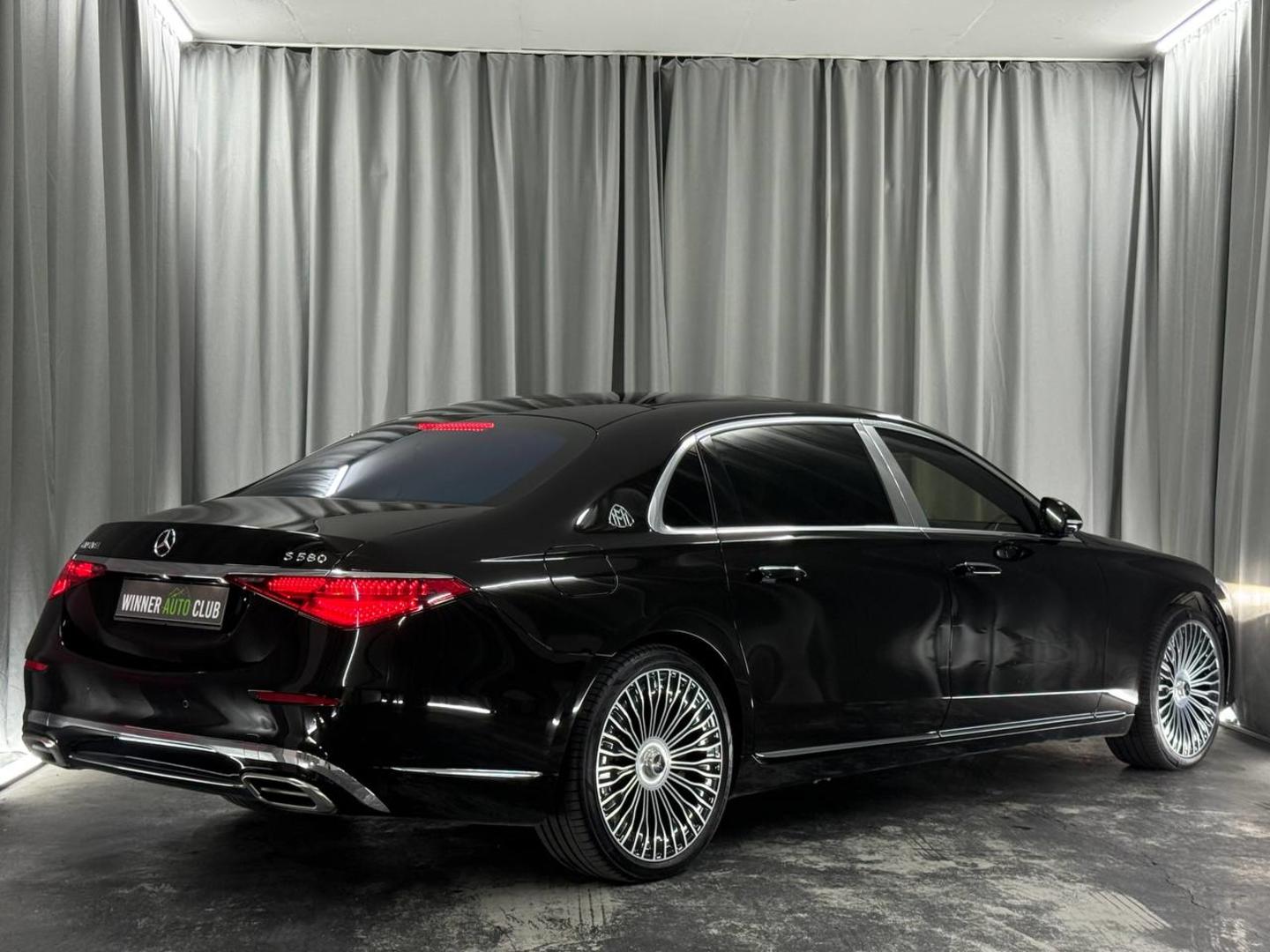 Mercedes-Benz S 580 2023 — photo 2