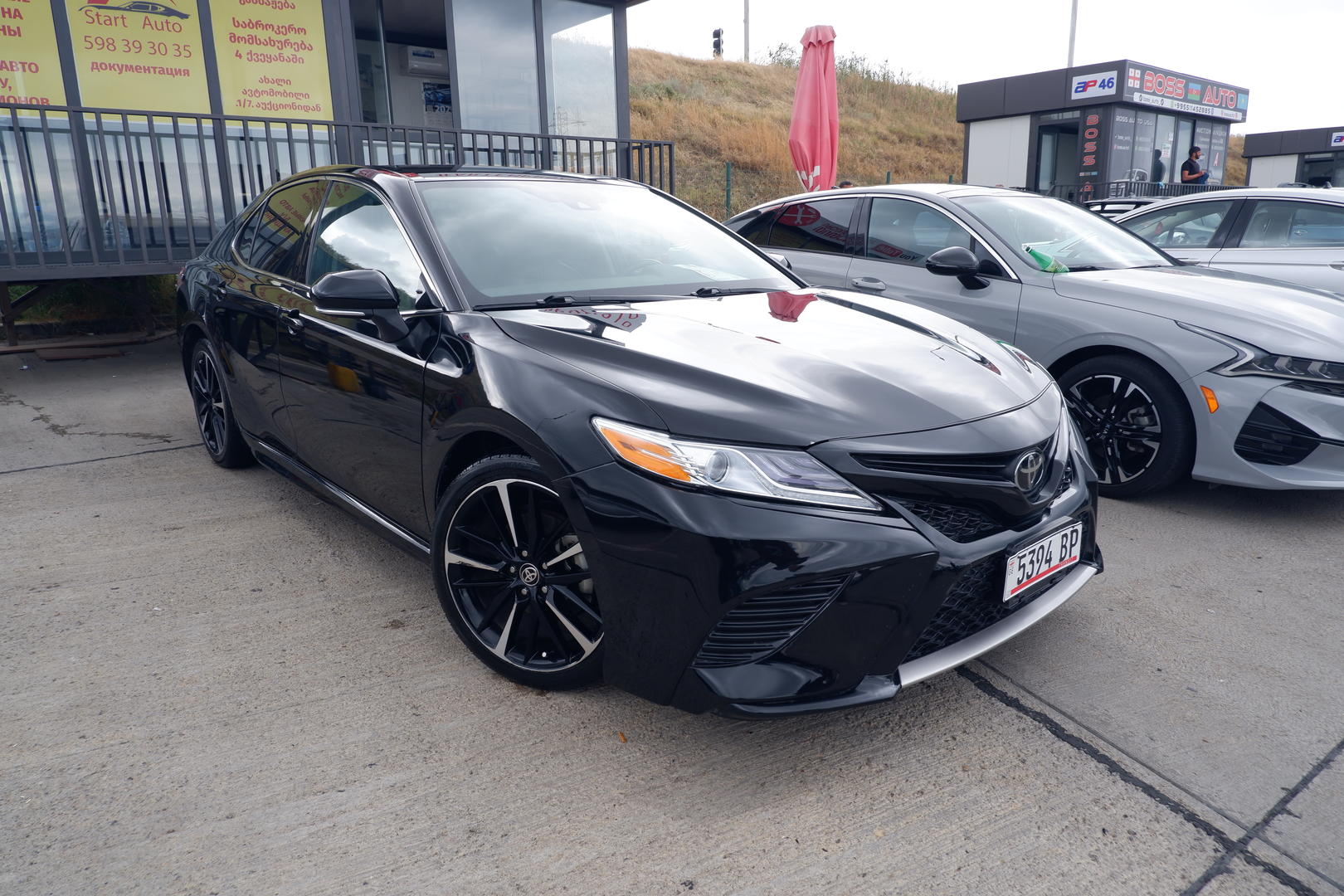 Toyota Camry 2020 — photo 2
