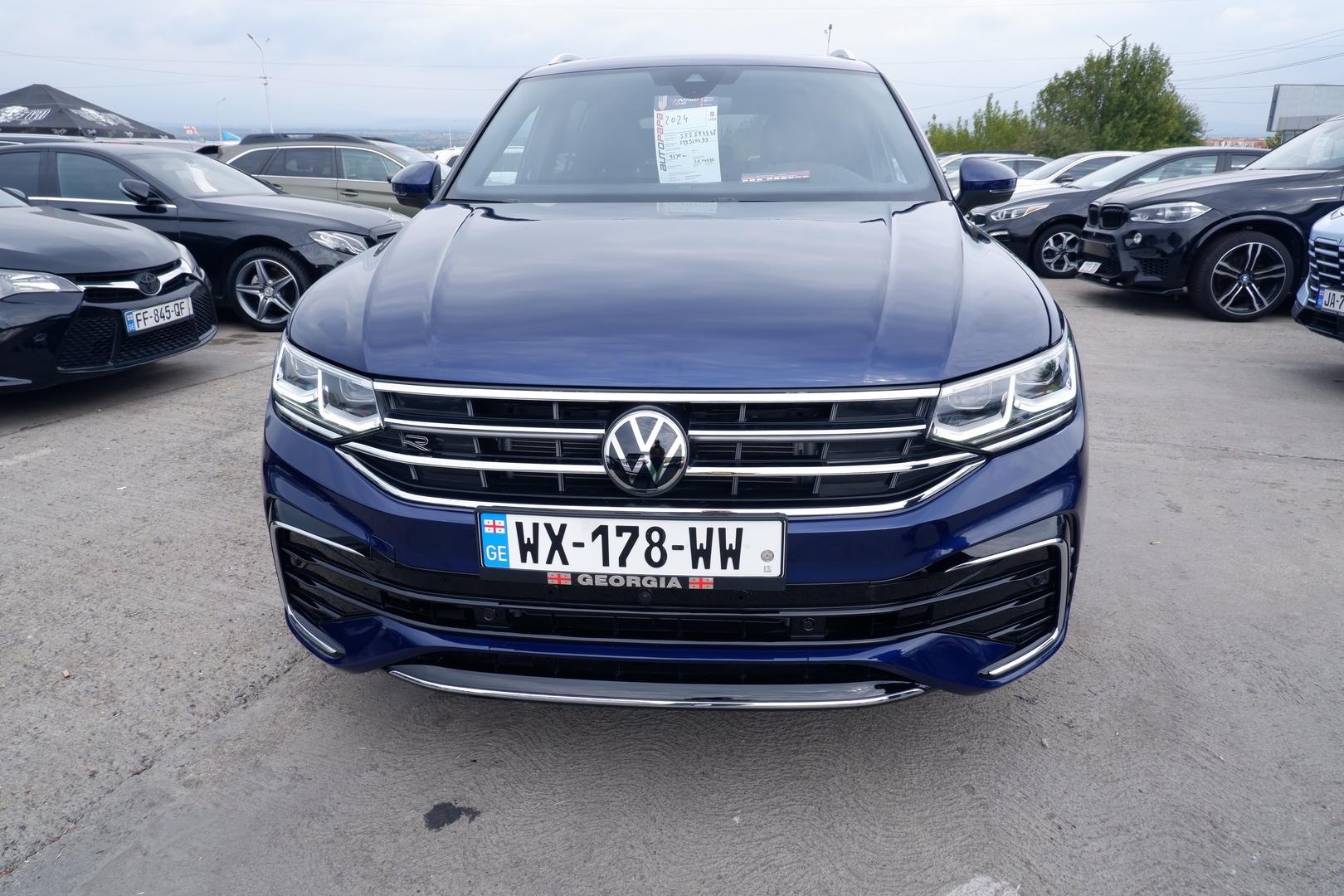 Volkswagen Tiguan 2024 — photo 2