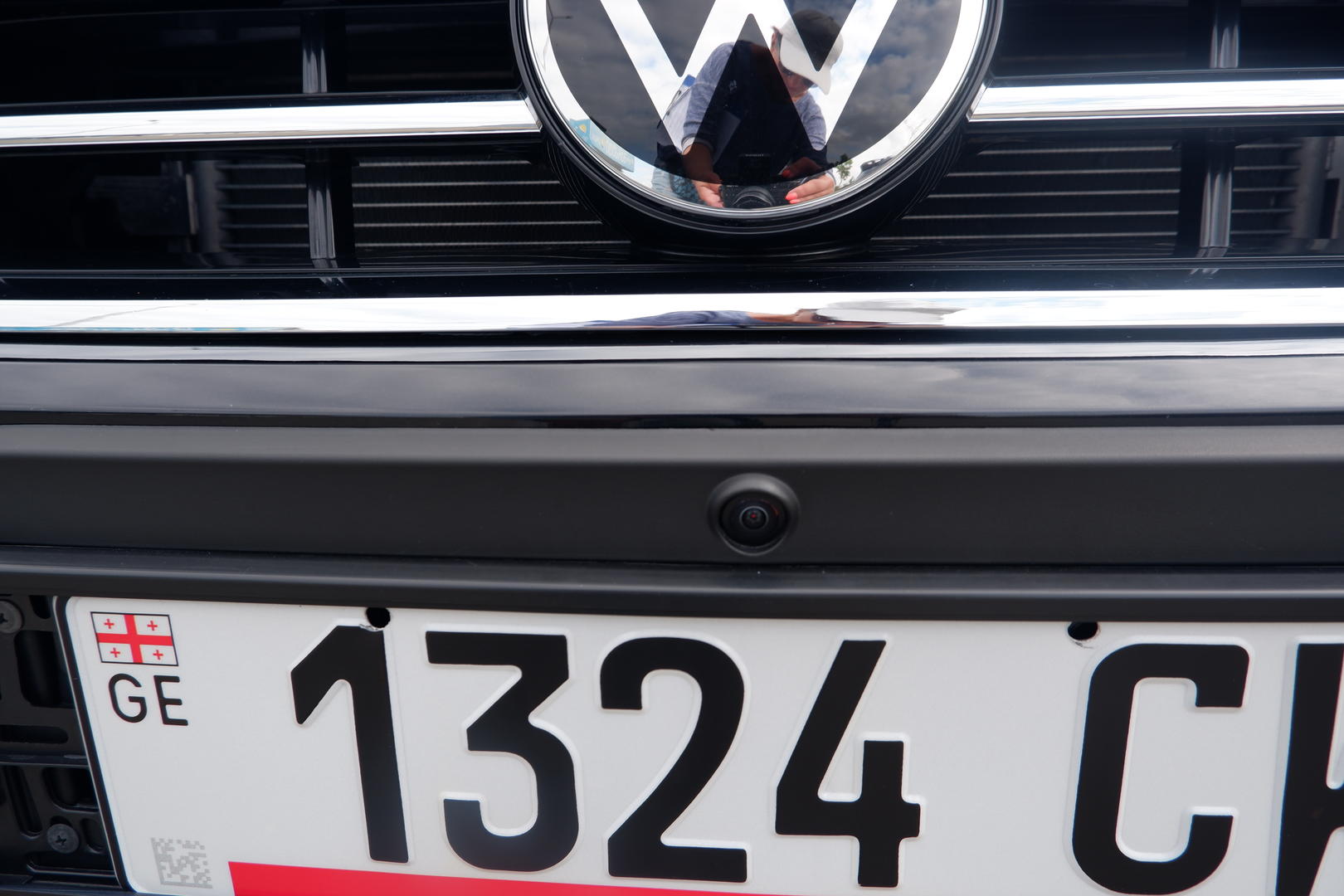 Volkswagen Tiguan 2021 — photo 2