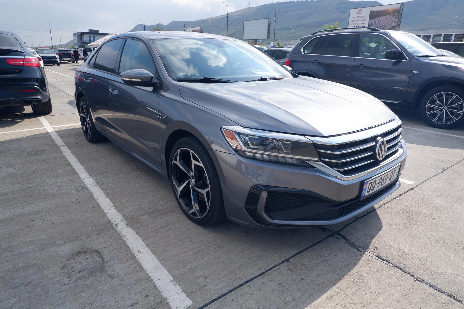 Volkswagen Passat 2020 — photo 2