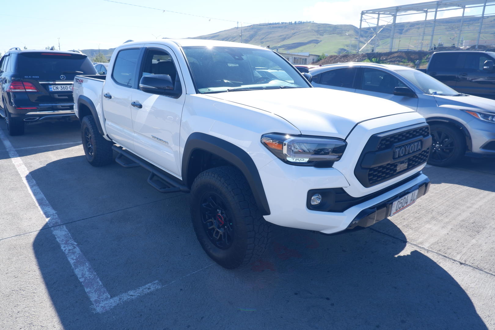 Toyota Tacoma 2020 — photo 2