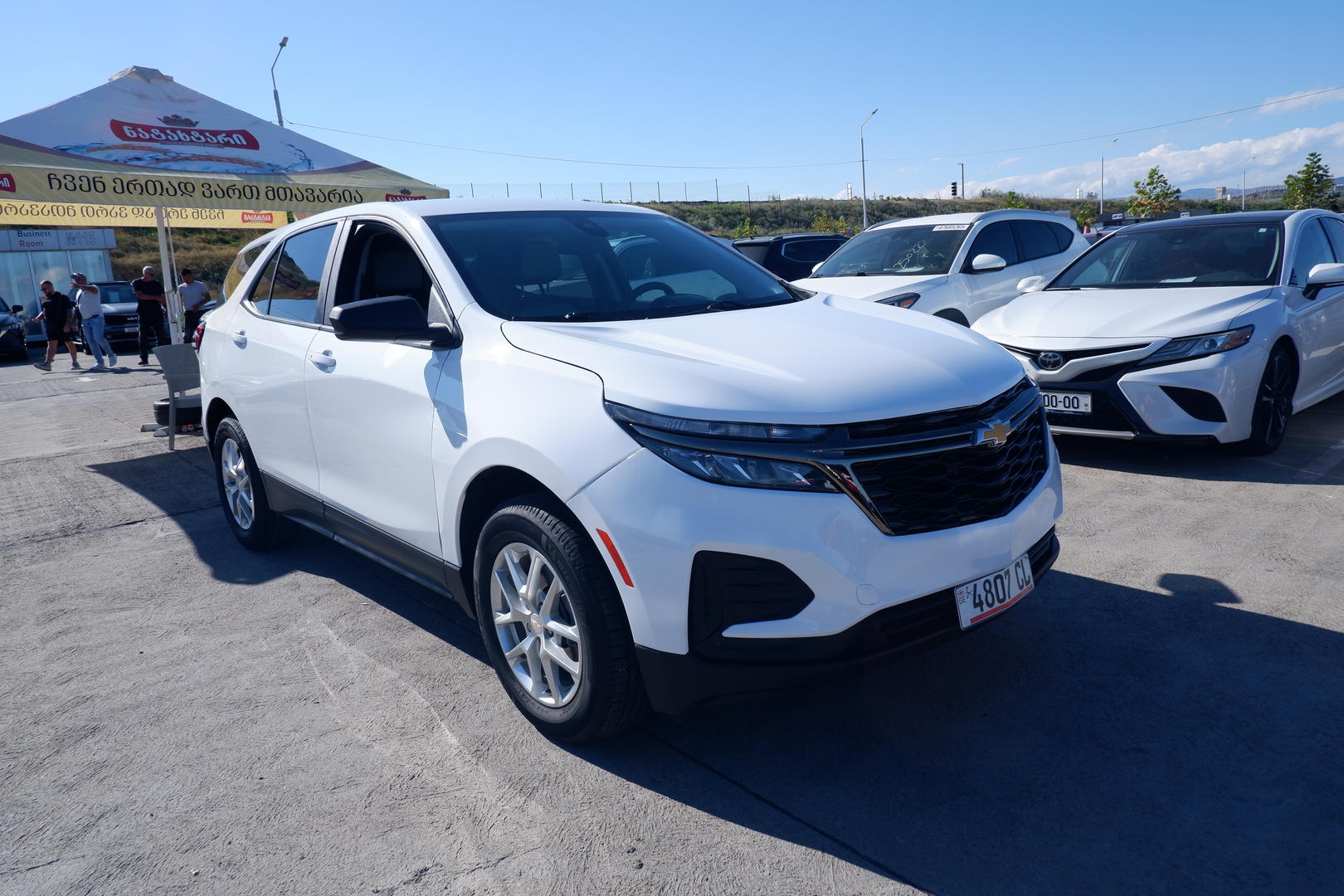 Chevrolet Equinox 2022 — photo 2
