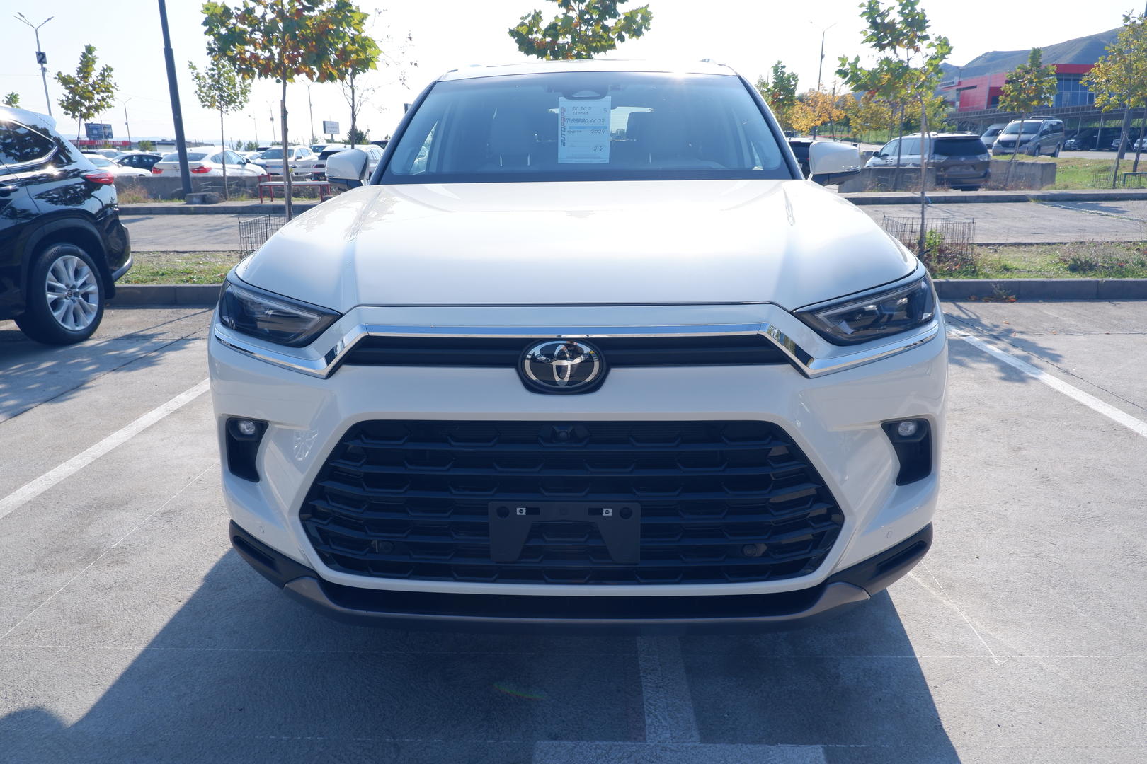 Toyota Highlander 2024 — photo 2