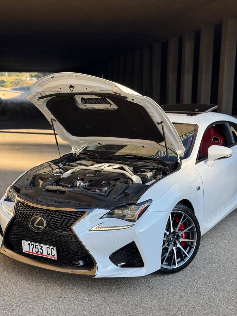 Lexus RC 350 2017 — photo 2