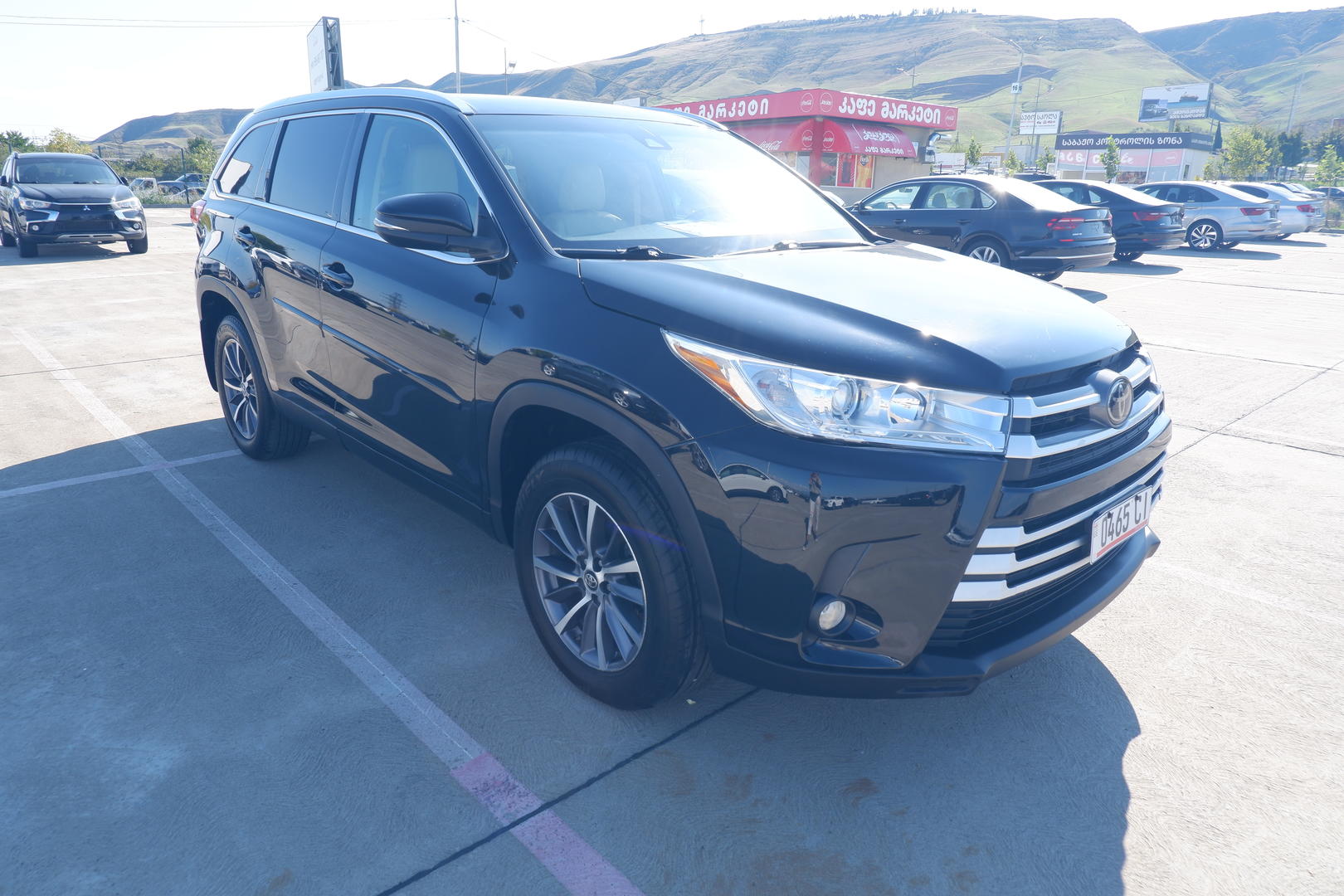 Toyota Highlander 2019 — photo 2