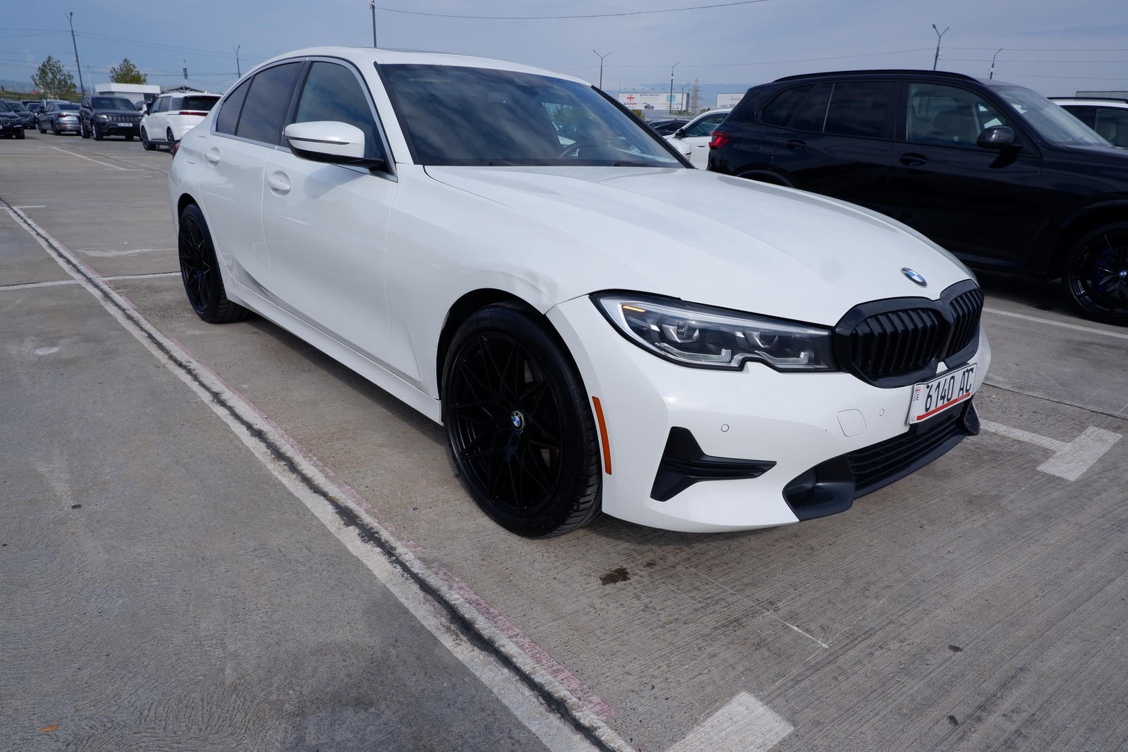 BMW 330 2020 — photo 2
