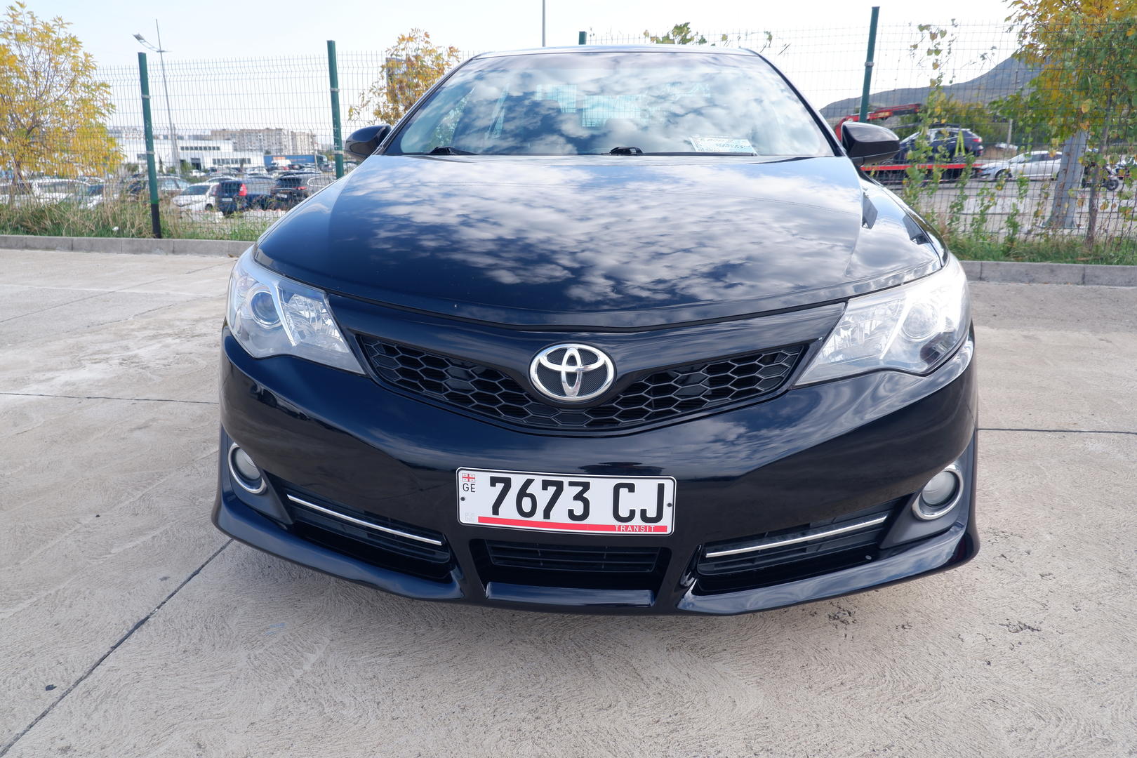 Toyota Camry 2014 — photo 2