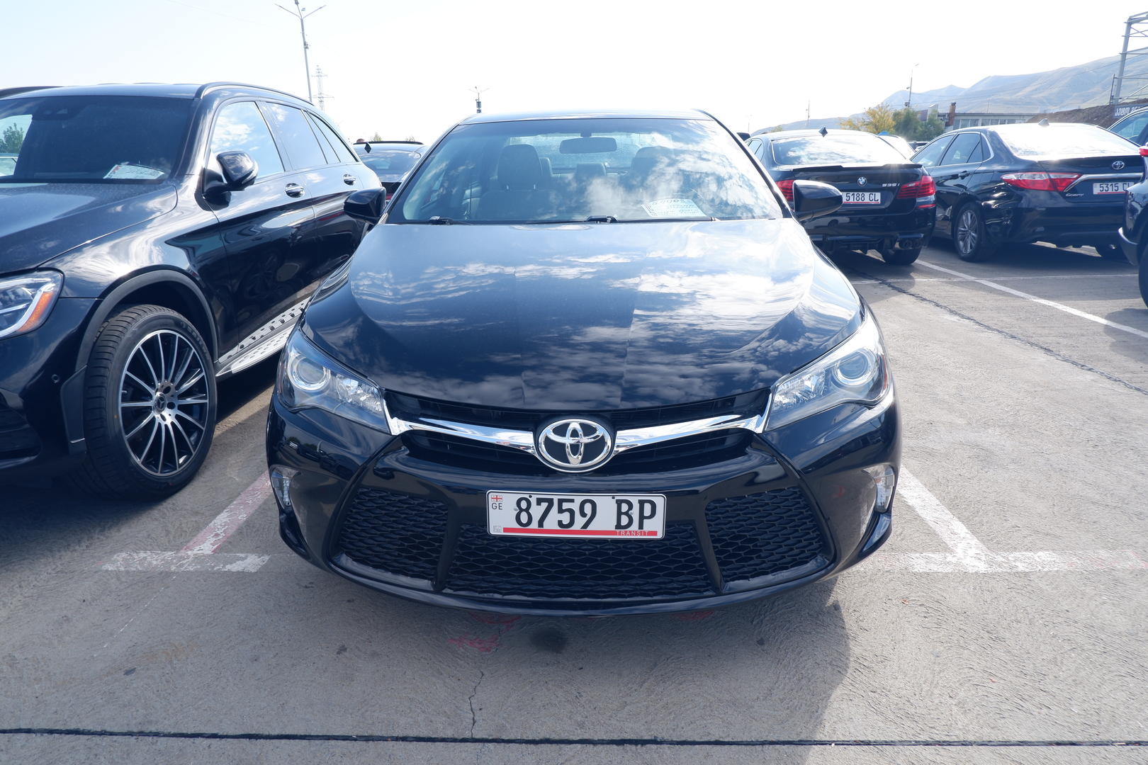 Toyota Camry 2017 — photo 2