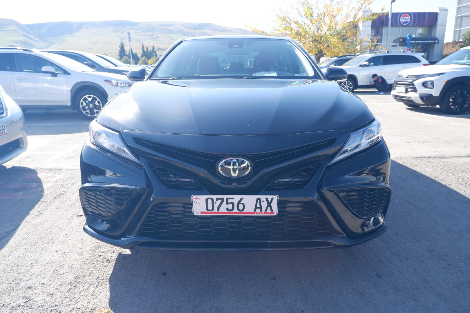 Toyota Camry 2022 — photo 2