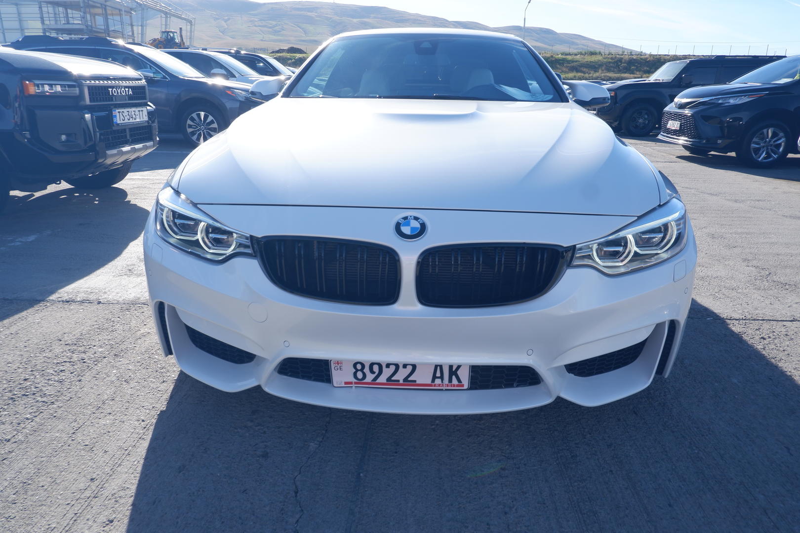 BMW M4 2015 — photo 2
