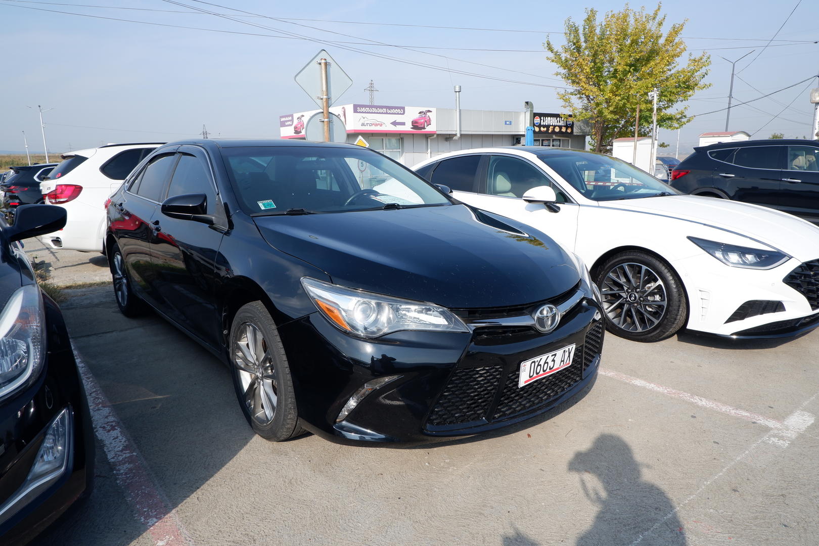 Toyota Camry 2016 — photo 2
