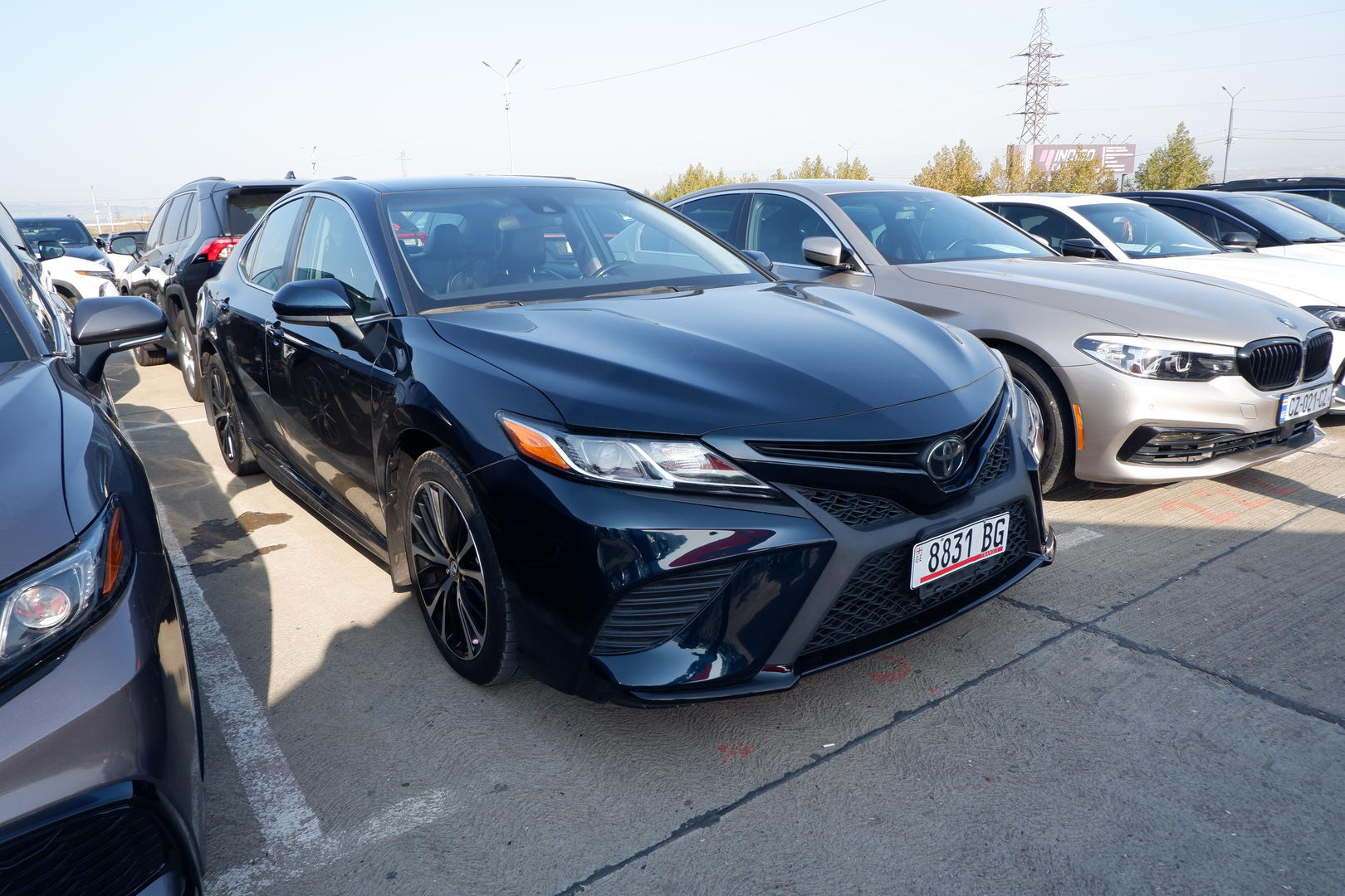 Toyota Camry 2020 — photo 2