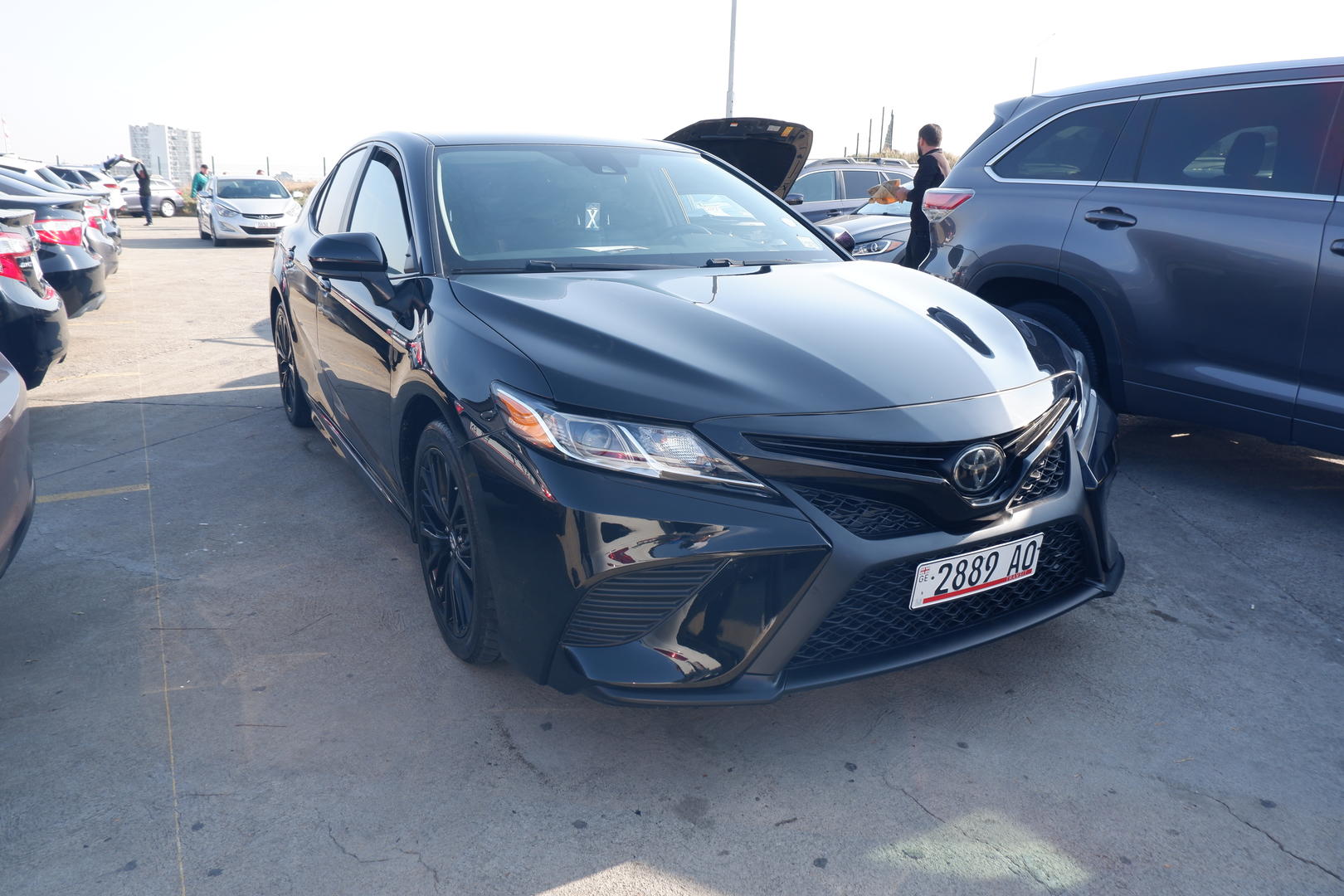 Toyota Camry 2019 — photo 2