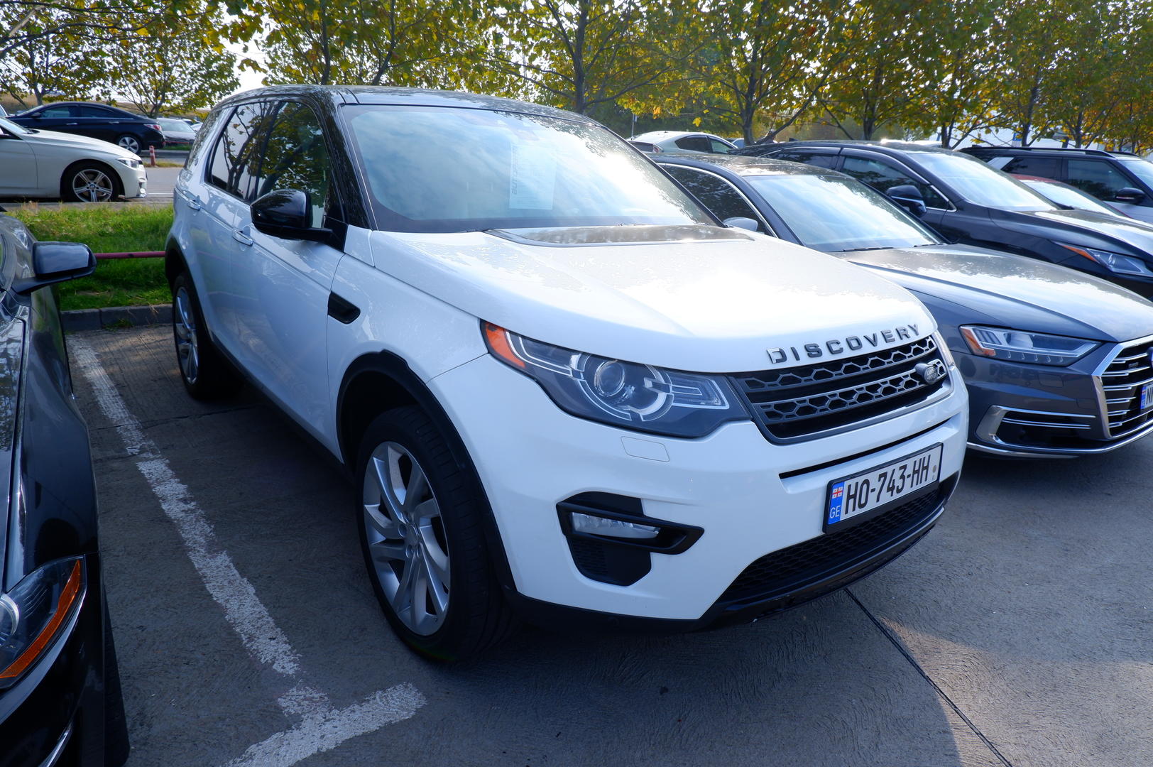 Land Rover Discovery 2015 — photo 2