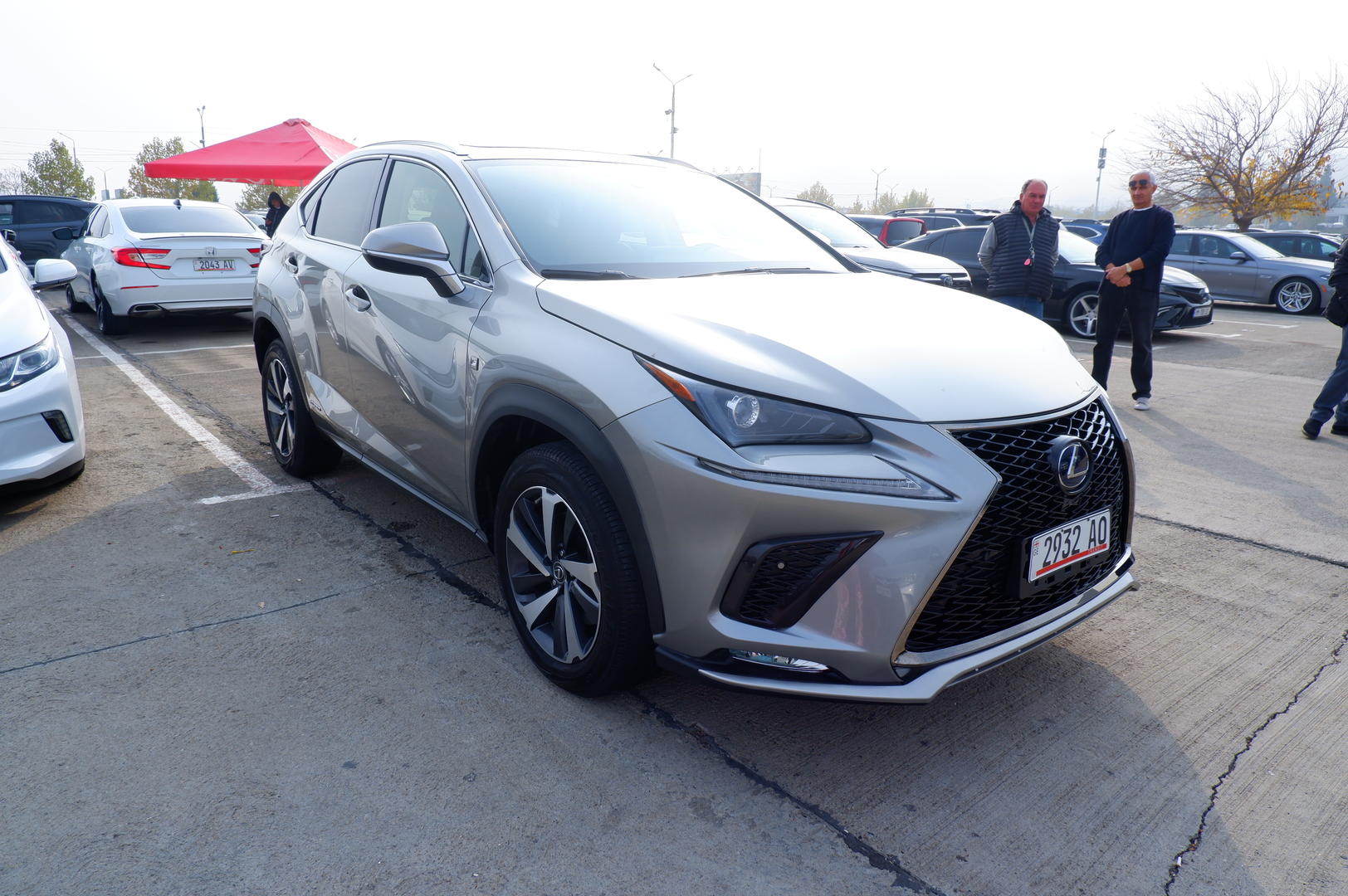 Lexus NX 300 2021 — photo 2