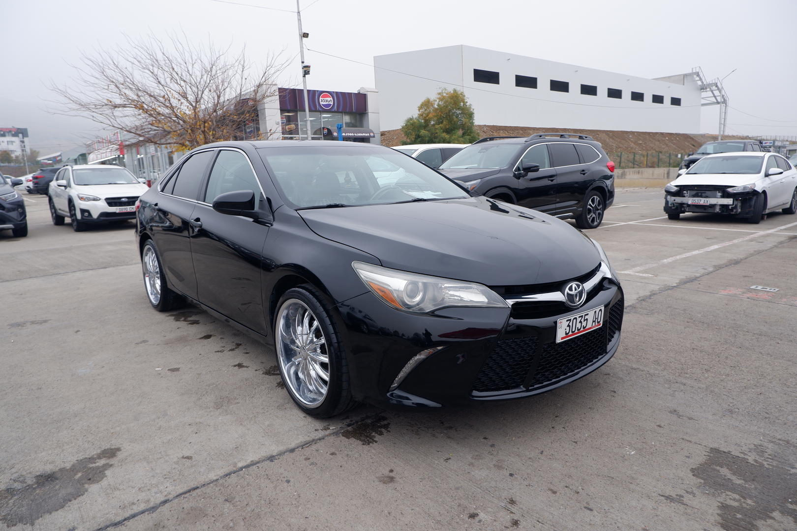 Toyota Camry 2015 — photo 2