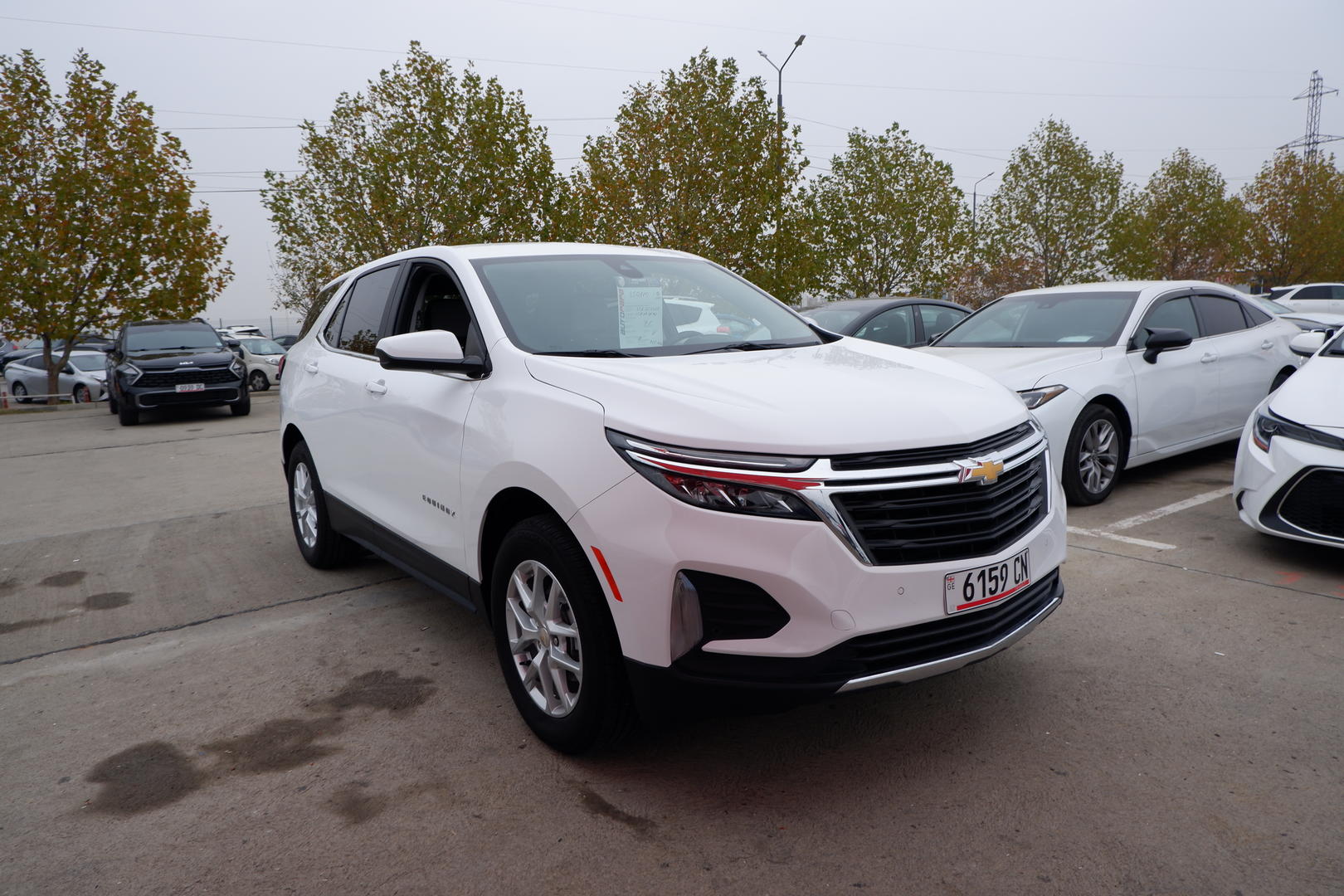 Chevrolet Equinox 2023 — photo 2