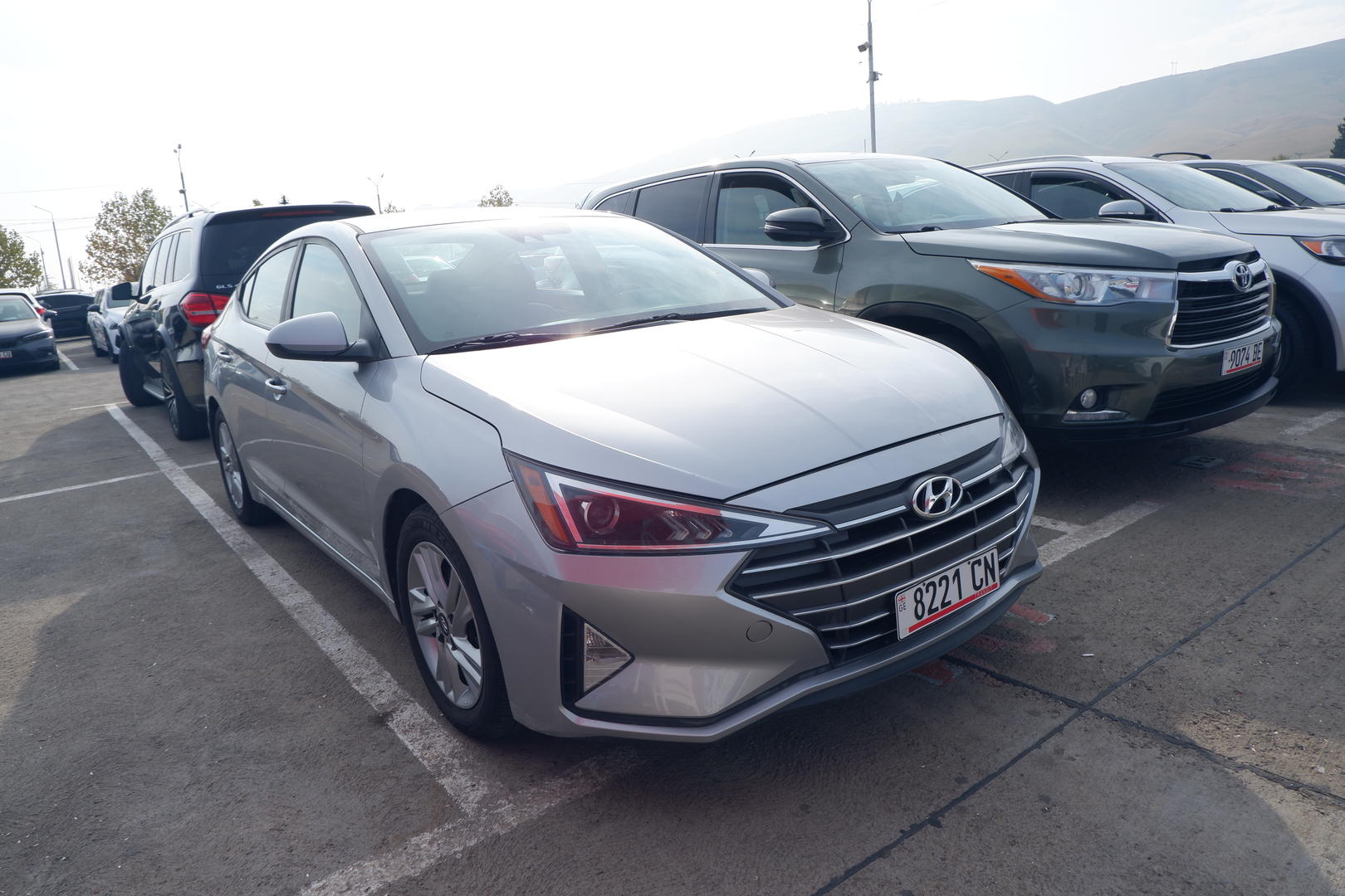 Hyundai Elantra 2020 — photo 2