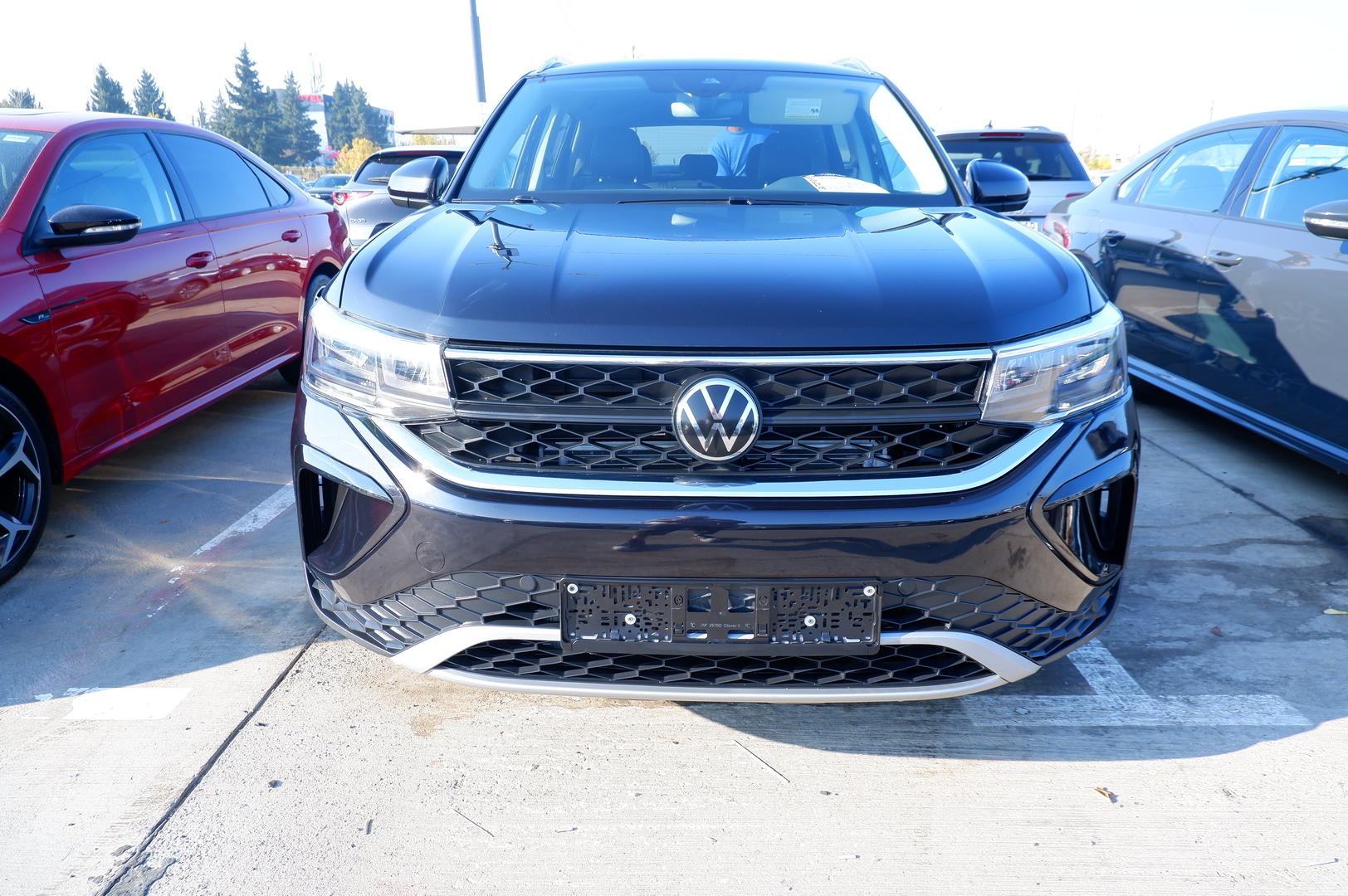 Volkswagen Taos 2023 — photo 2
