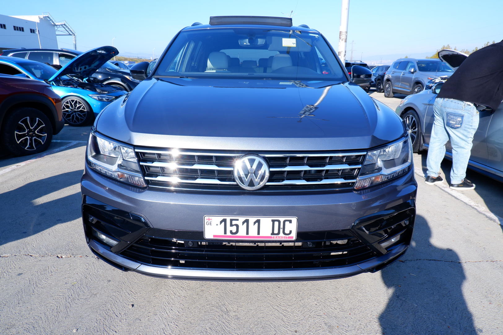 Volkswagen Tiguan 2021 — photo 2
