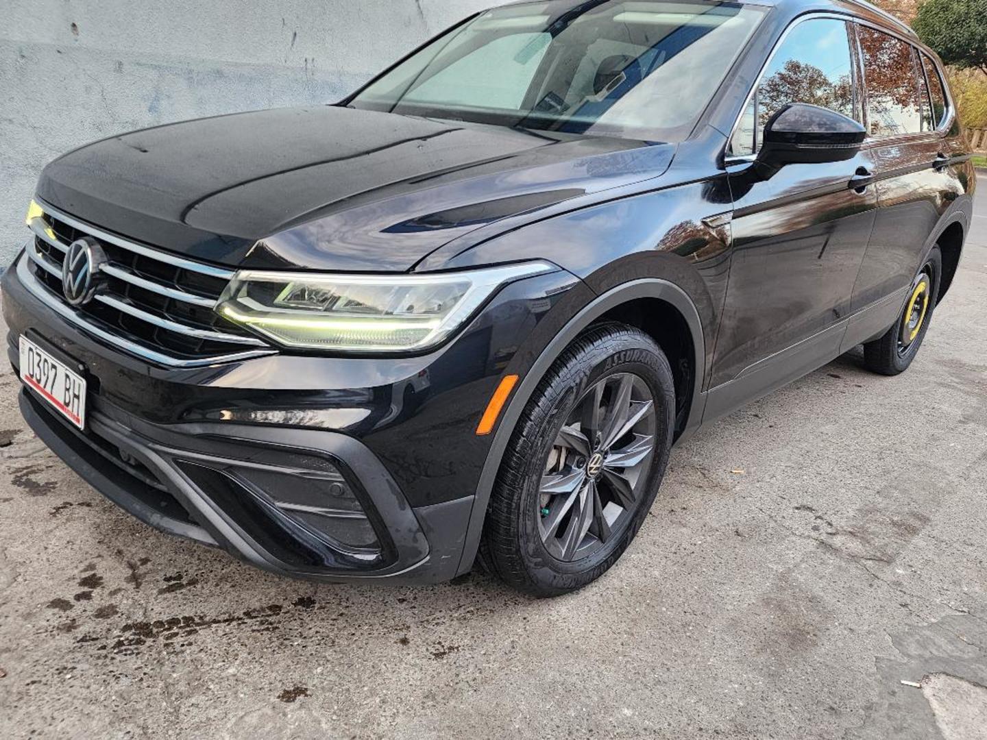 Volkswagen Tiguan 2022 — photo 2