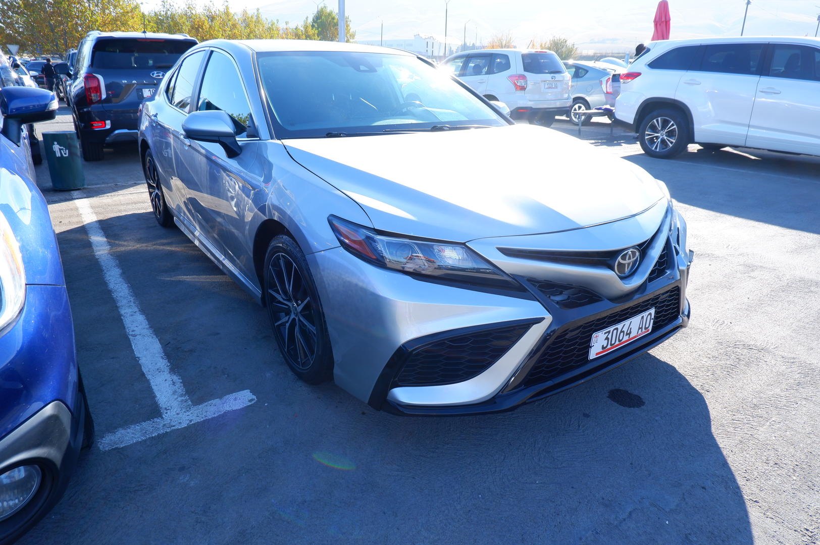 Toyota Camry 2020 — photo 2