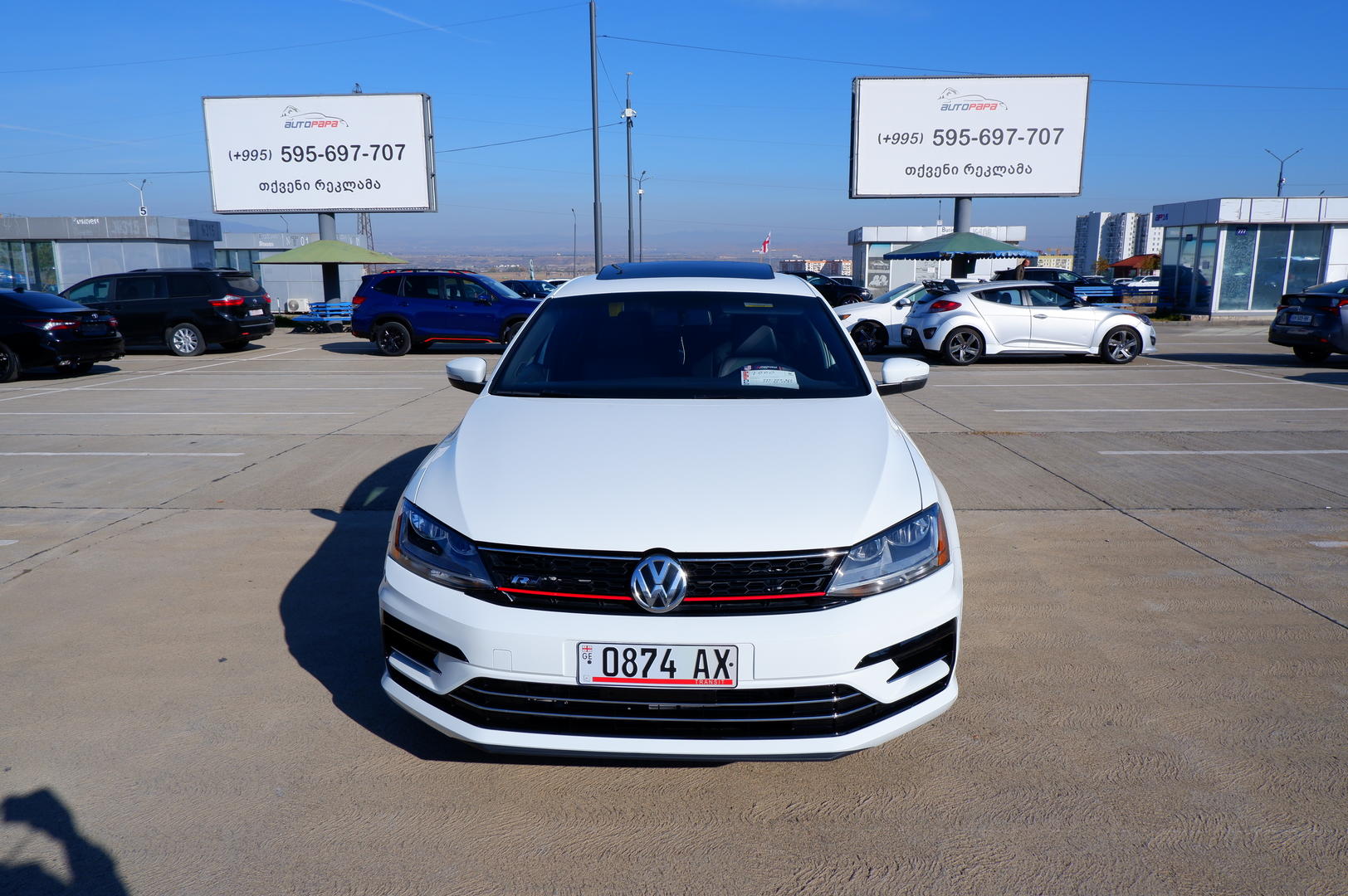 Volkswagen Jetta 2016 — photo 2