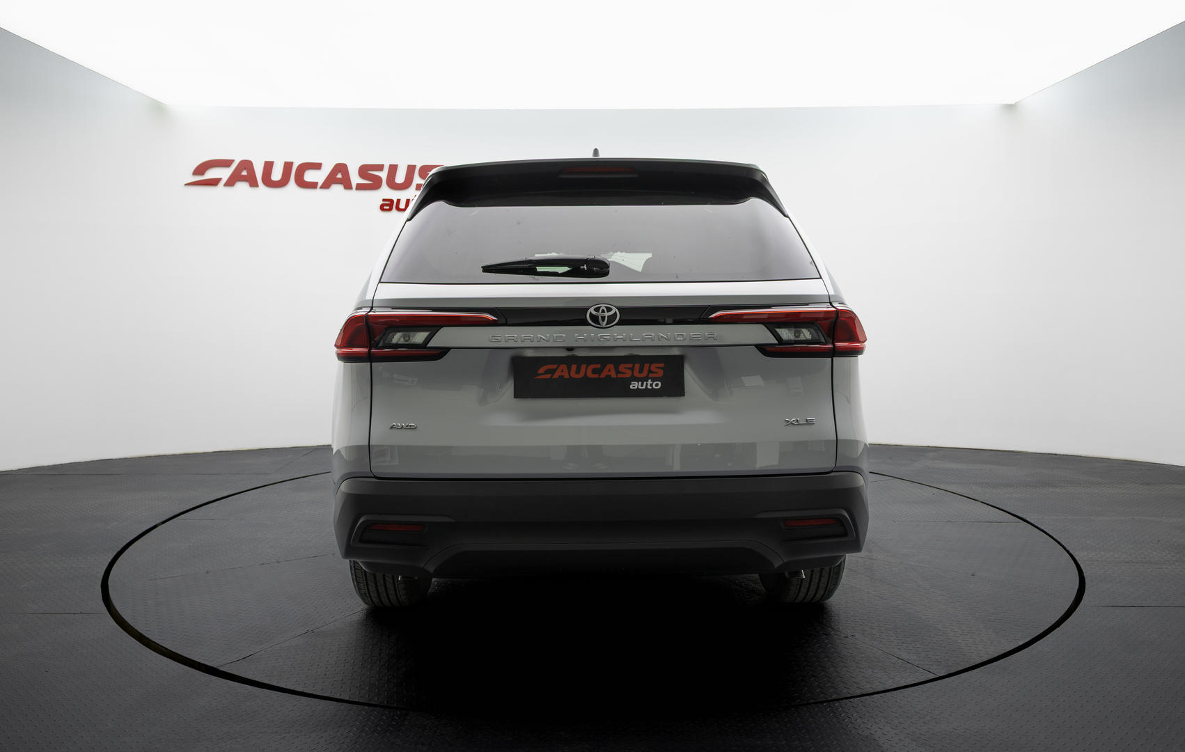 Toyota grand highlander 2024 — photo 2