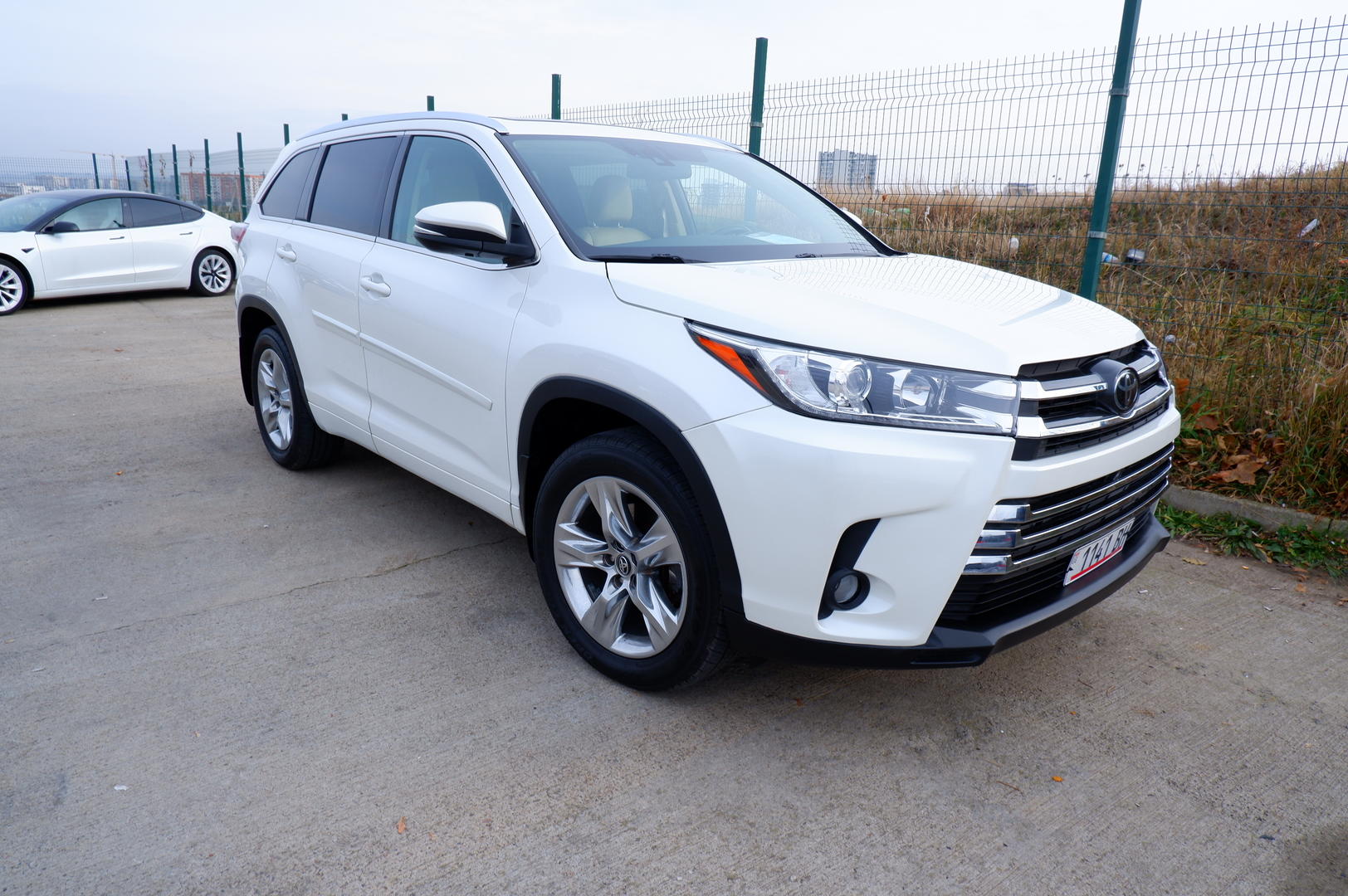 Toyota Highlander 2016 — photo 2