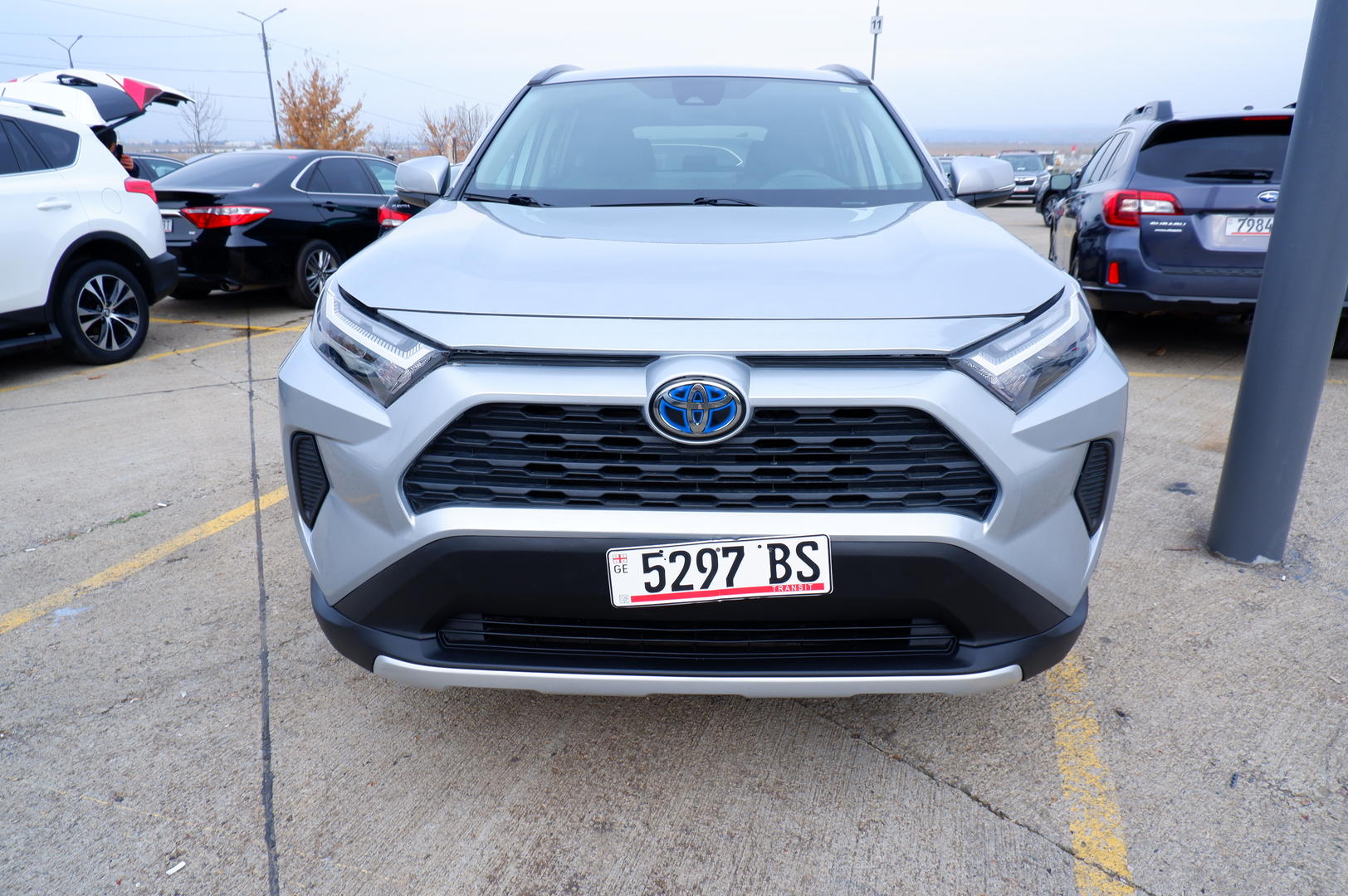 Toyota RAV4 2022 — photo 2