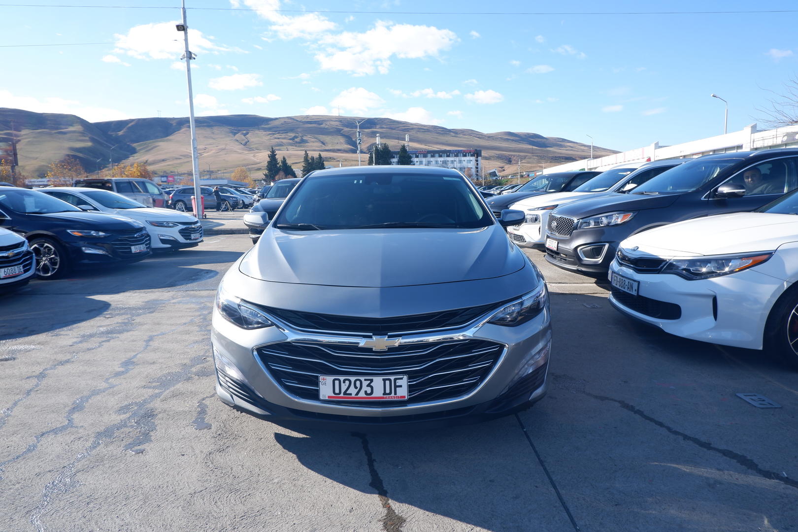 Chevrolet Malibu 2023 — photo 2