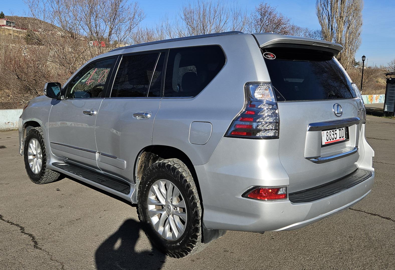Lexus GX 460 2019 — photo 2