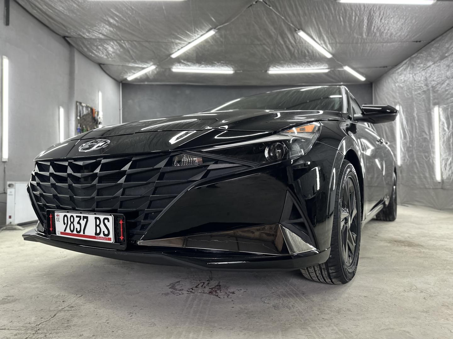 Hyundai Elantra 2022 — photo 2