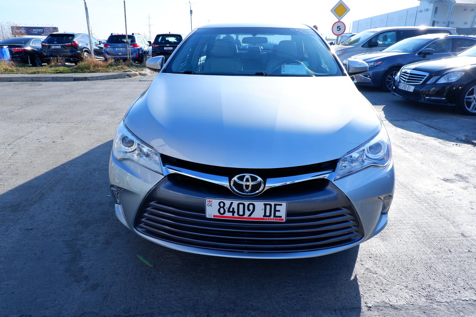 Toyota Camry 2016 — photo 2