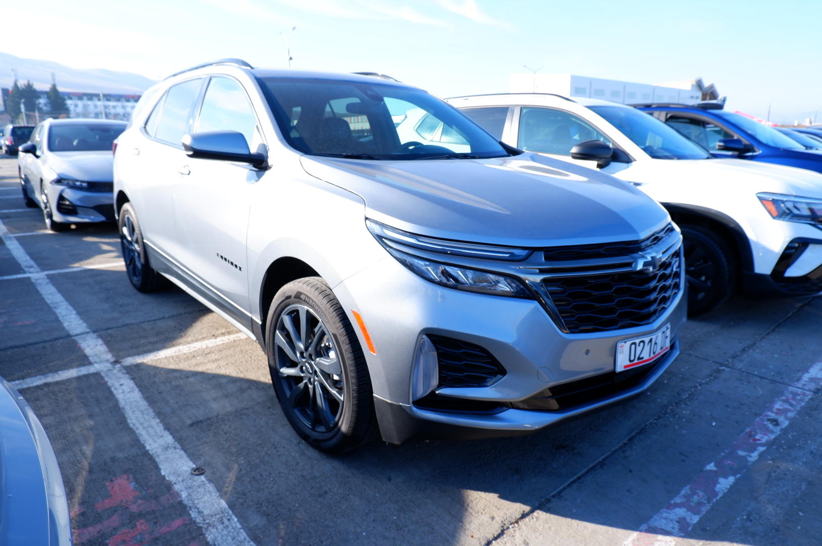 Chevrolet Equinox 2023 — photo 2
