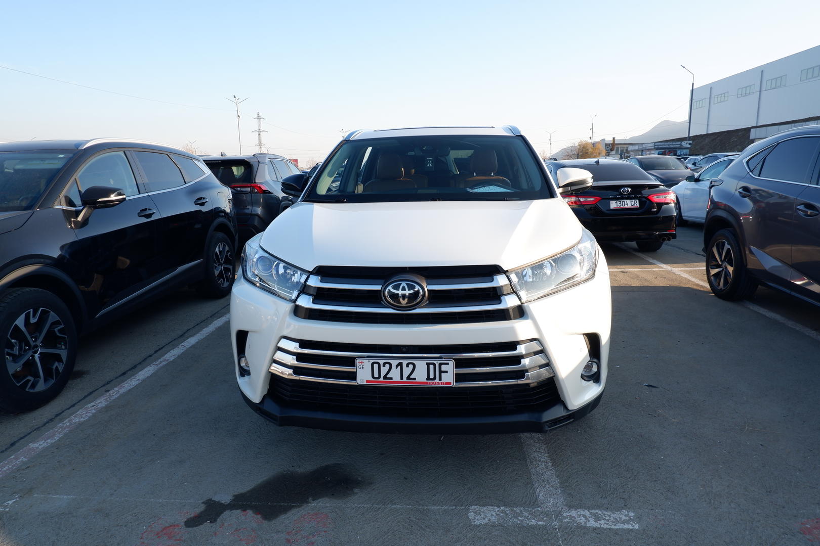Toyota Highlander 2019 — photo 2