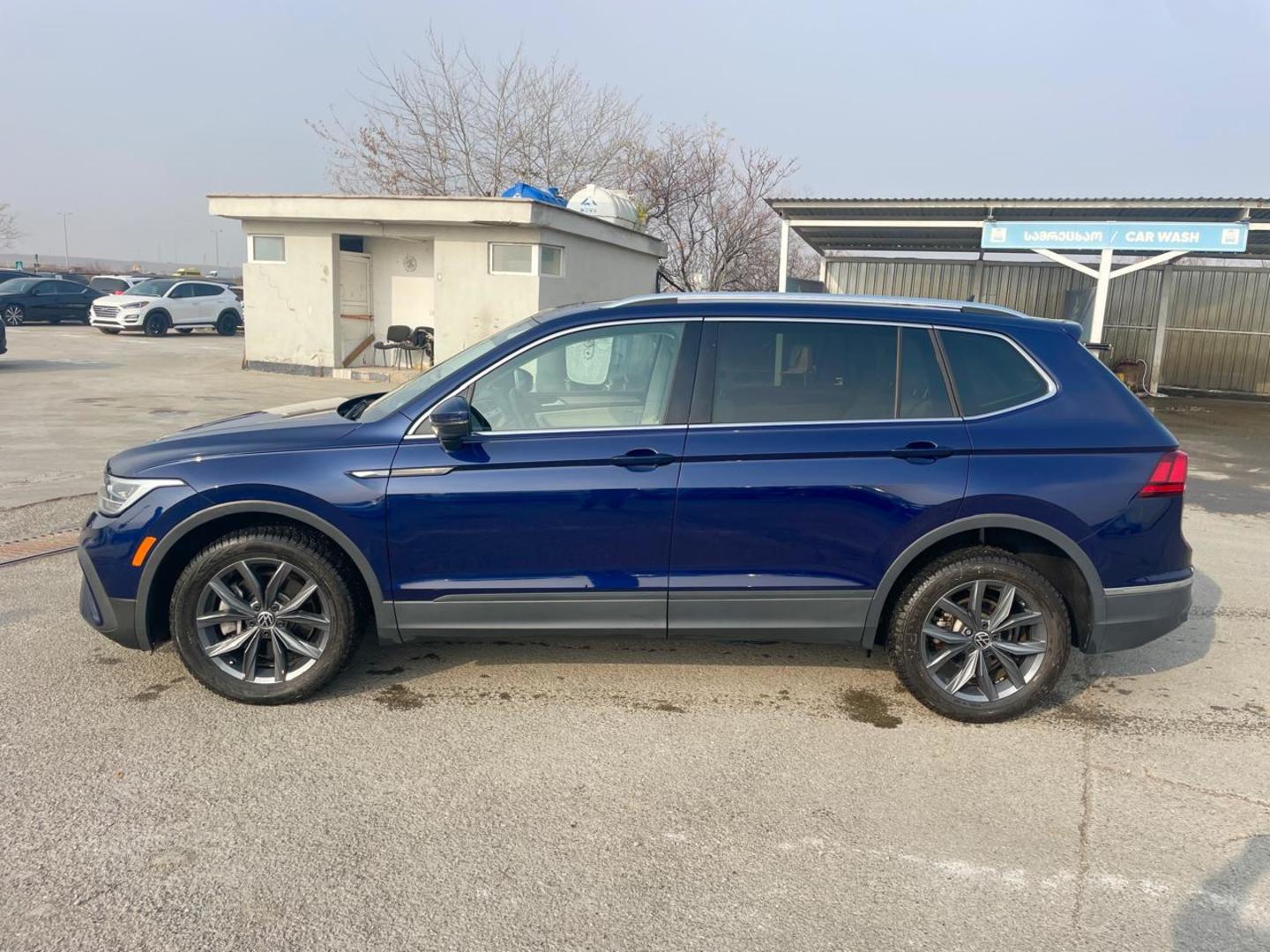 Volkswagen Tiguan 2022 — photo 2