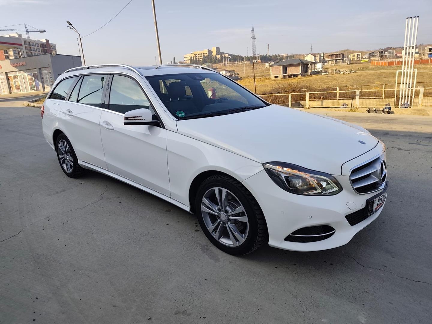 Mercedes-Benz E 250