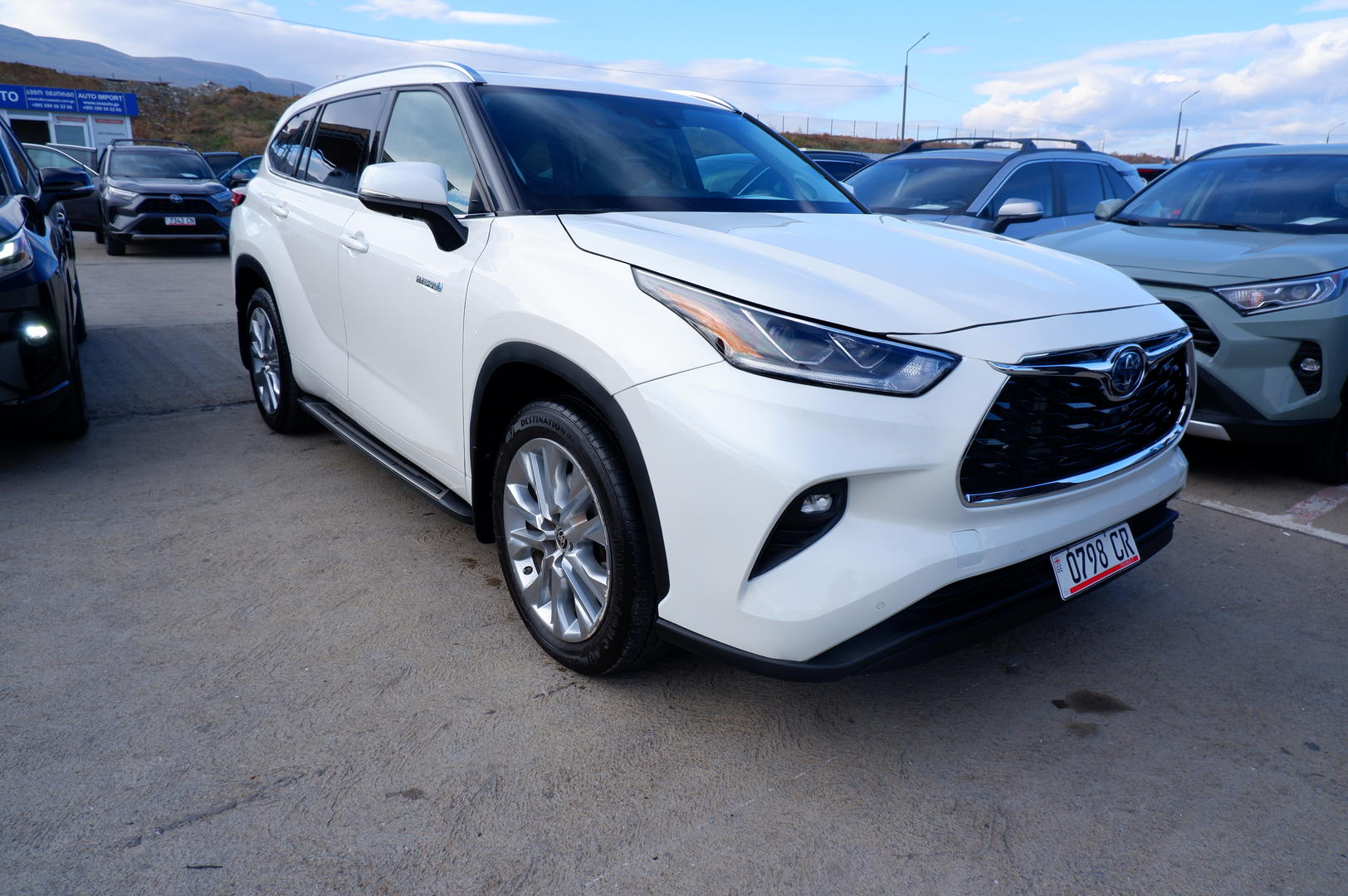 Toyota Highlander 2020 — photo 2