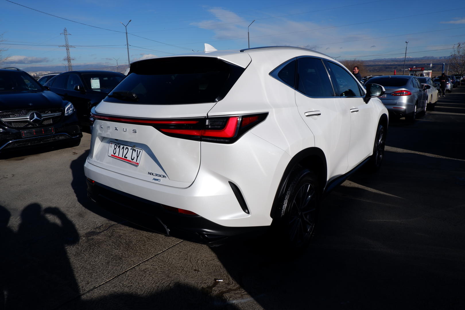 Lexus NX 350 2023 — photo 2