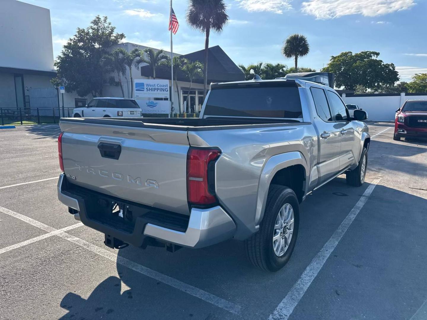 Toyota Tacoma 2025 — photo 2