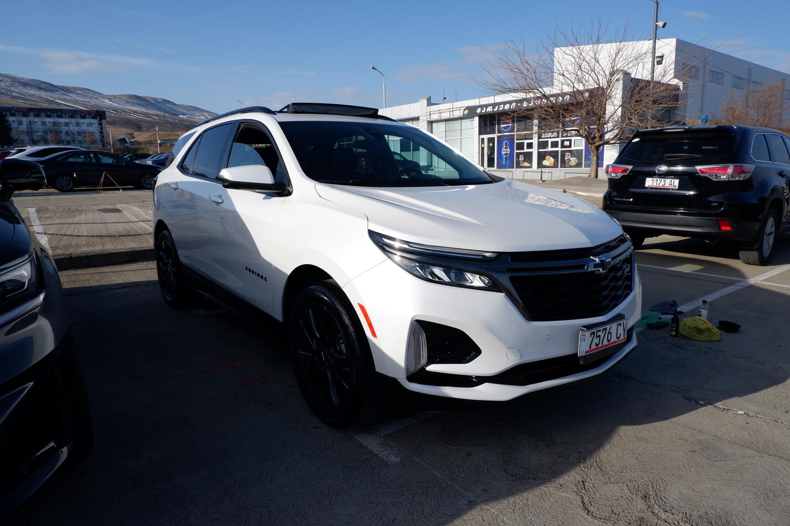 Chevrolet Equinox 2022 — photo 2