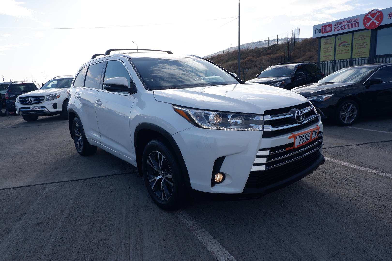 Toyota Highlander 2015 — photo 2