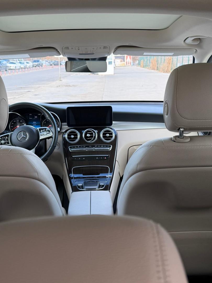 Mercedes-Benz GLC 300 2022 — photo 2