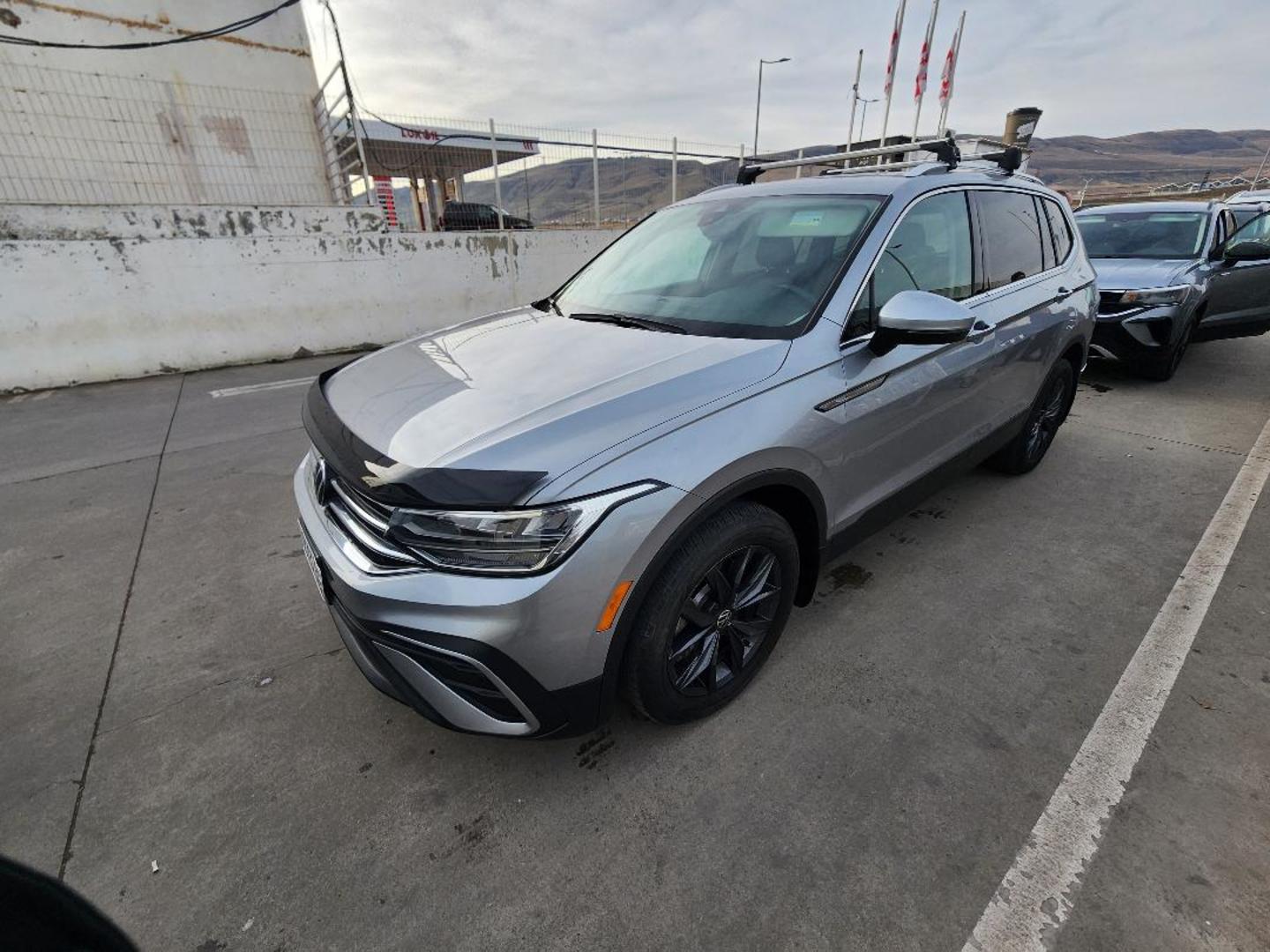 Volkswagen Tiguan 2022 — photo 2