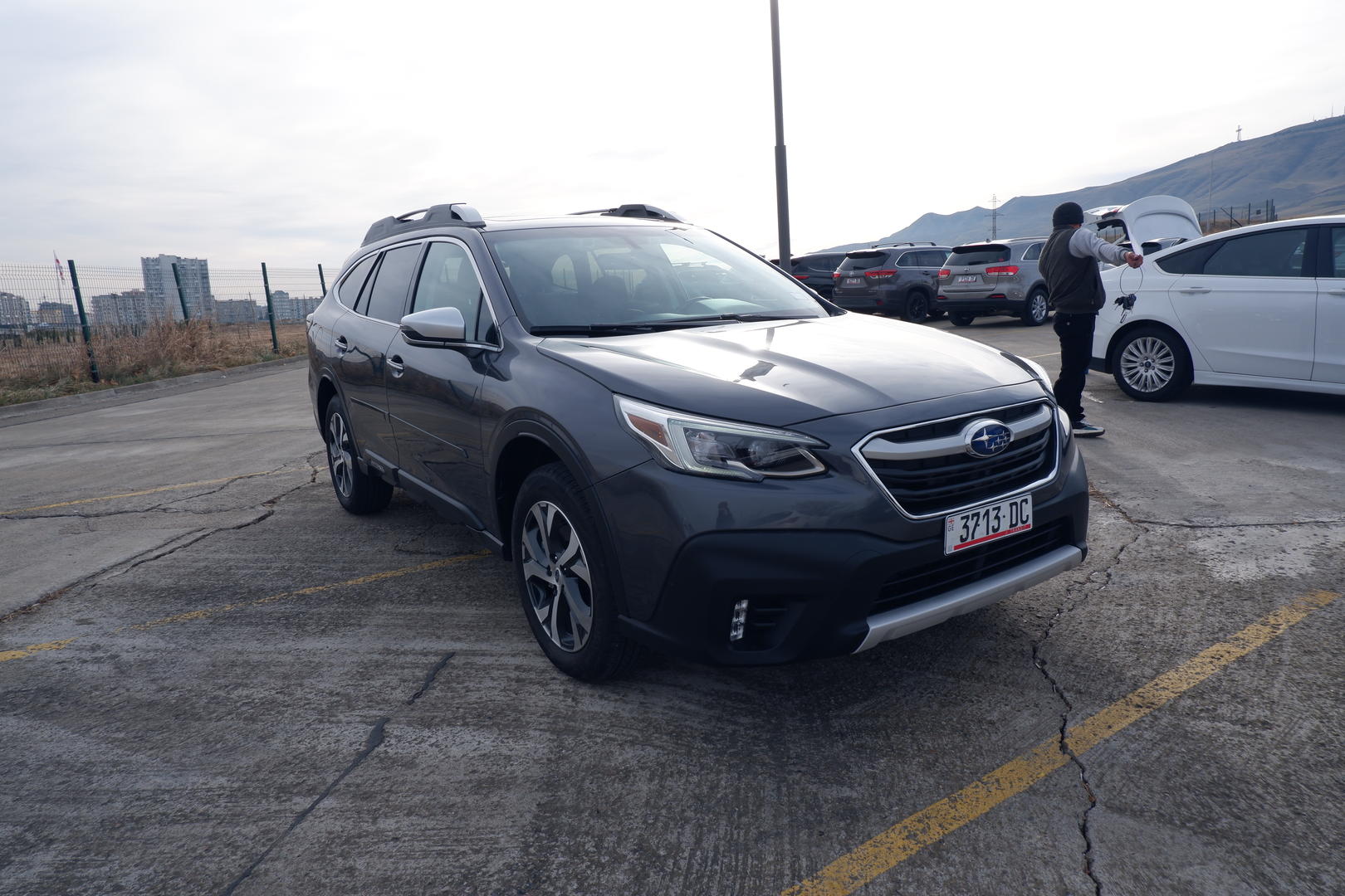 Subaru Outback 2021 — photo 2