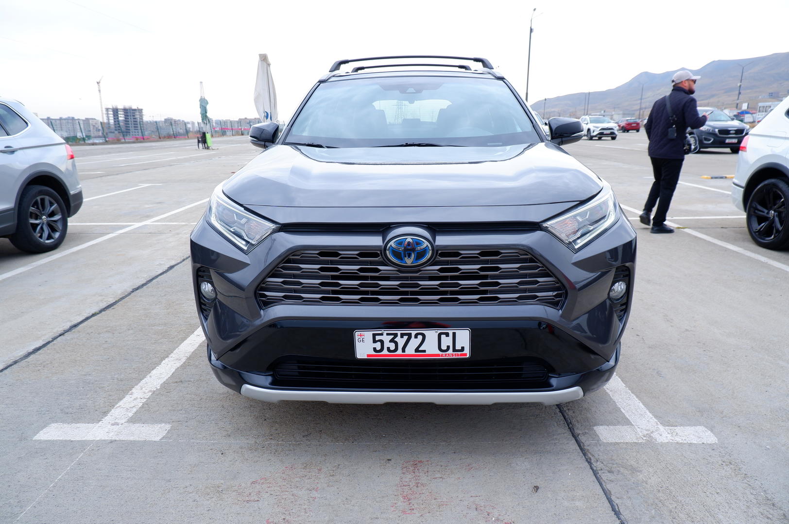 Toyota RAV4 2021 — photo 2