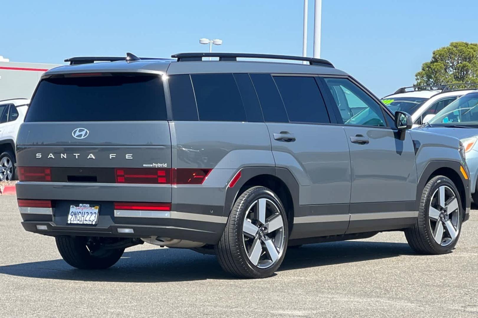 Hyundai Santa Fe 2024 — photo 2