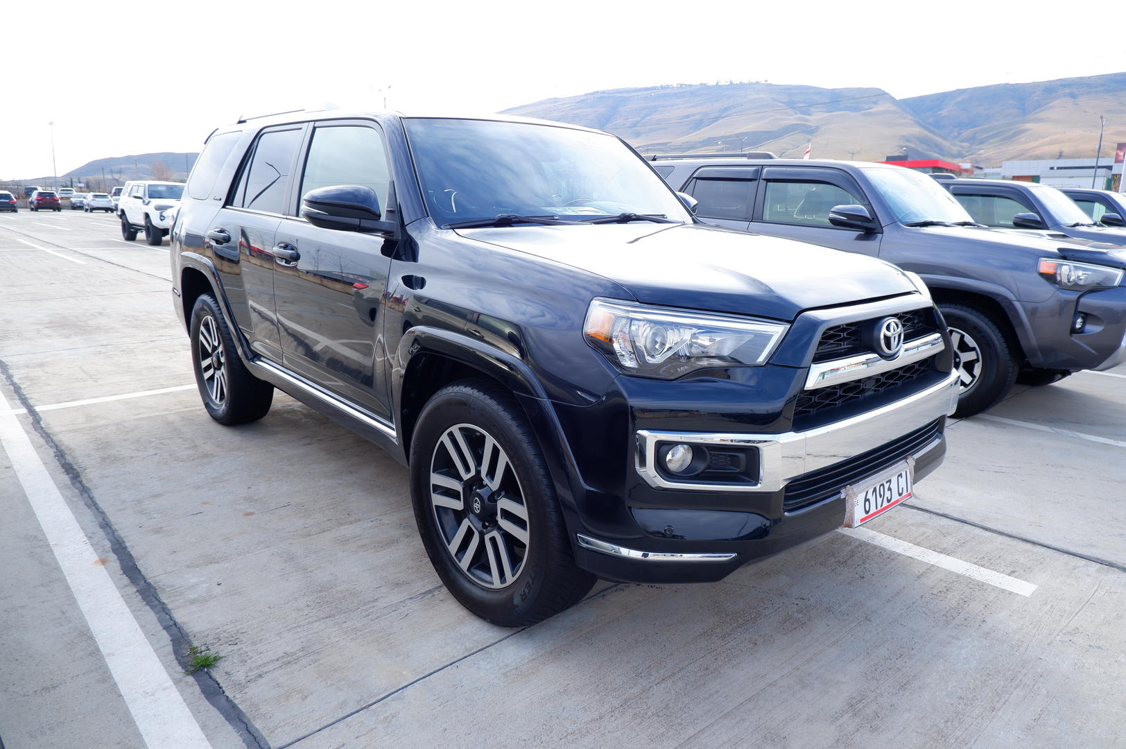 Toyota 4Runner 2018 — photo 2